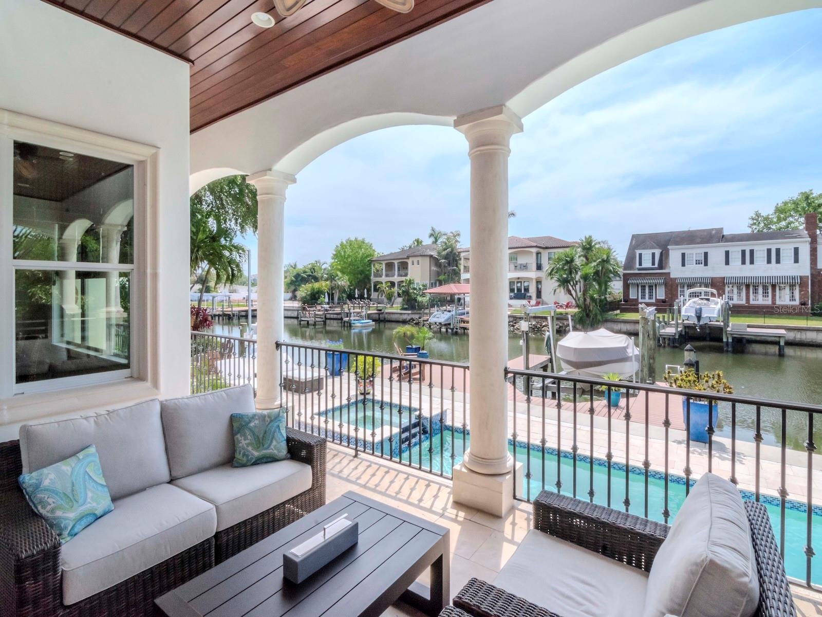 DAVIS ISLANDS PB10 PG52 TO 57 - Residential