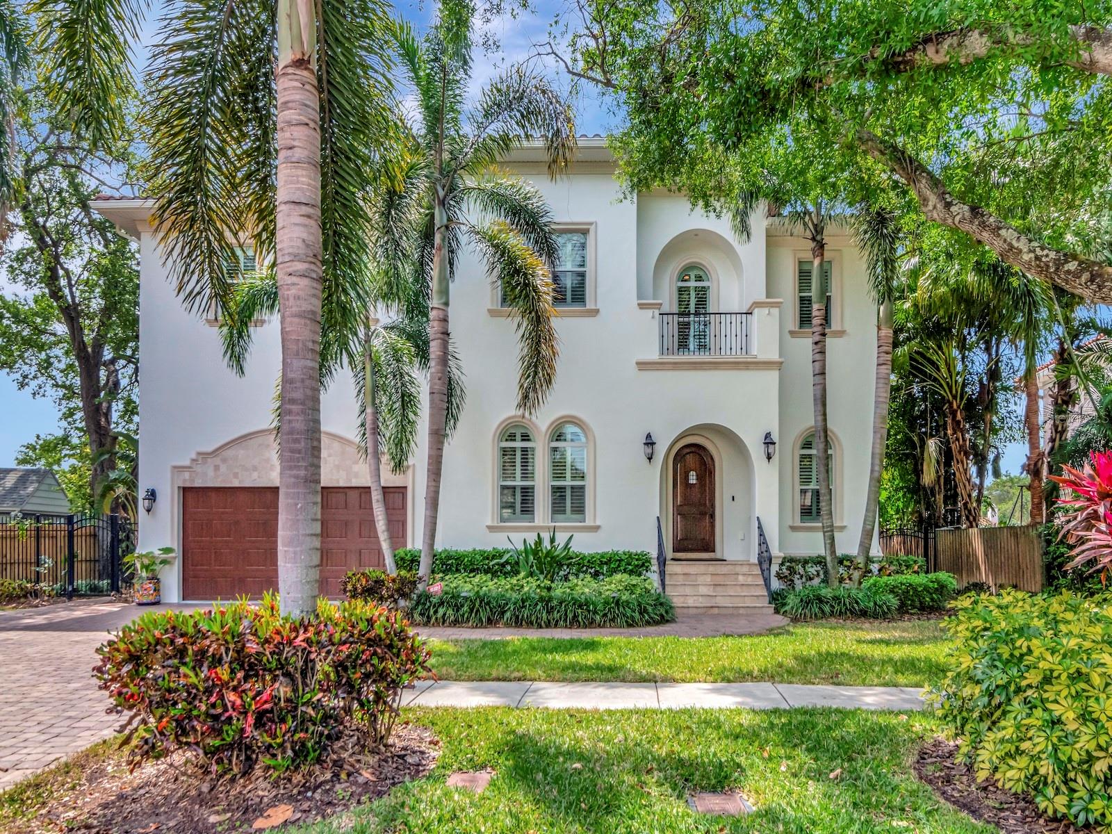 DAVIS ISLANDS PB10 PG52 TO 57 - Residential