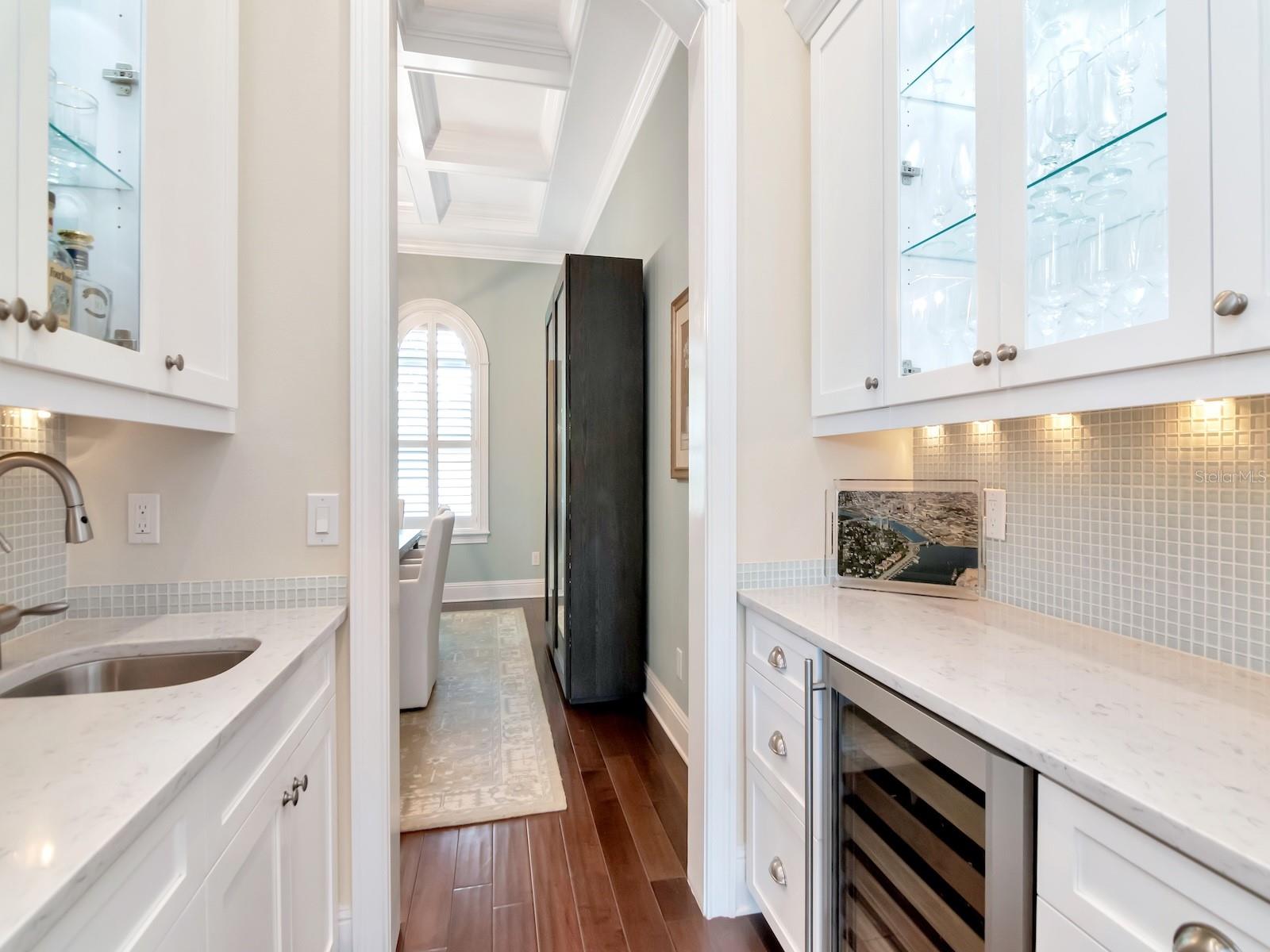 DAVIS ISLANDS PB10 PG52 TO 57 - Residential