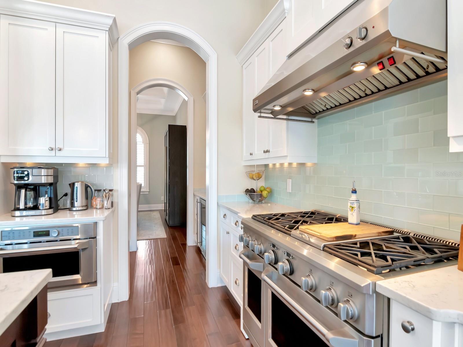 DAVIS ISLANDS PB10 PG52 TO 57 - Residential