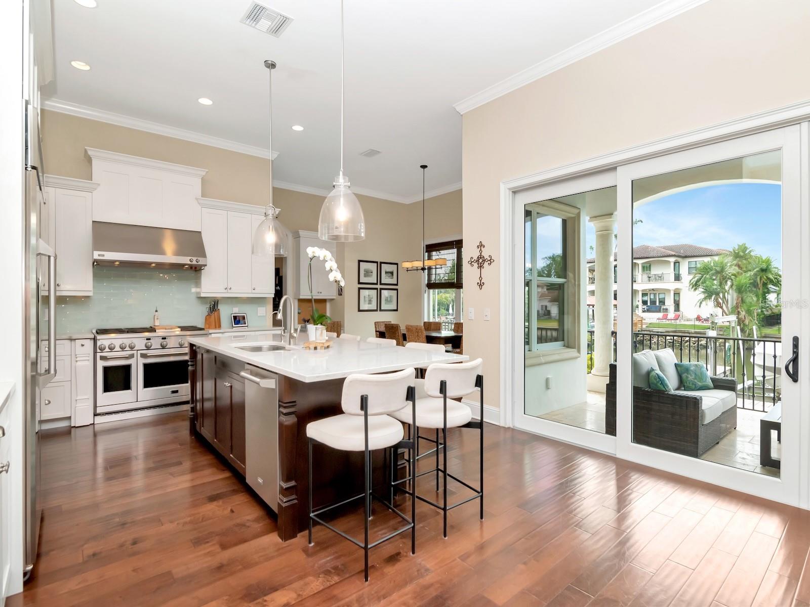 DAVIS ISLANDS PB10 PG52 TO 57 - Residential