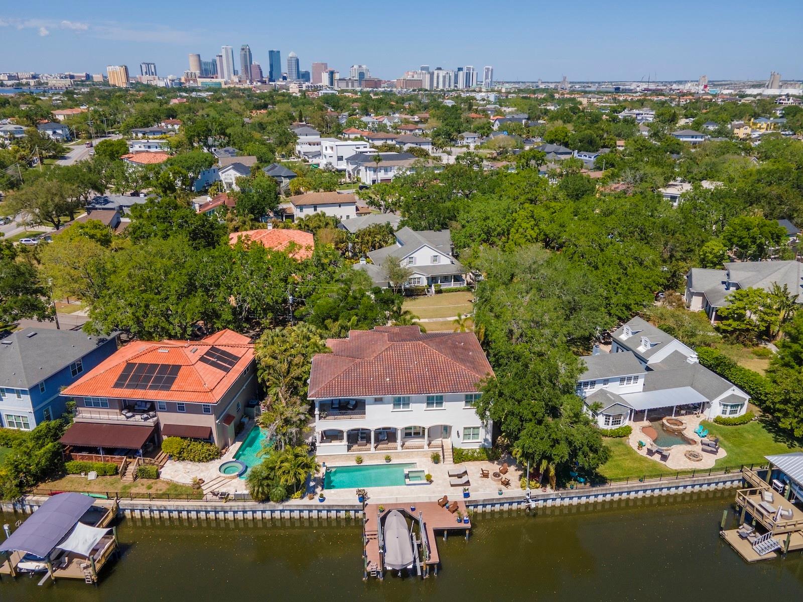 DAVIS ISLANDS PB10 PG52 TO 57 - Residential