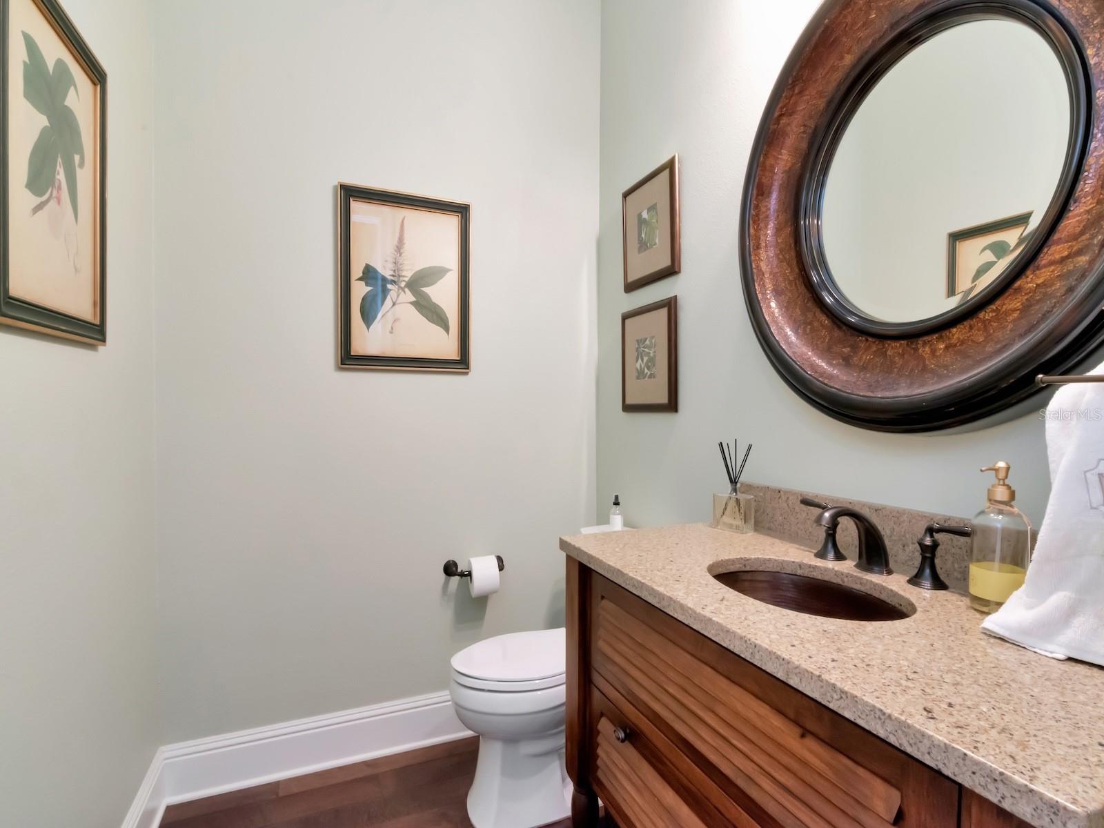 DAVIS ISLANDS PB10 PG52 TO 57 - Residential