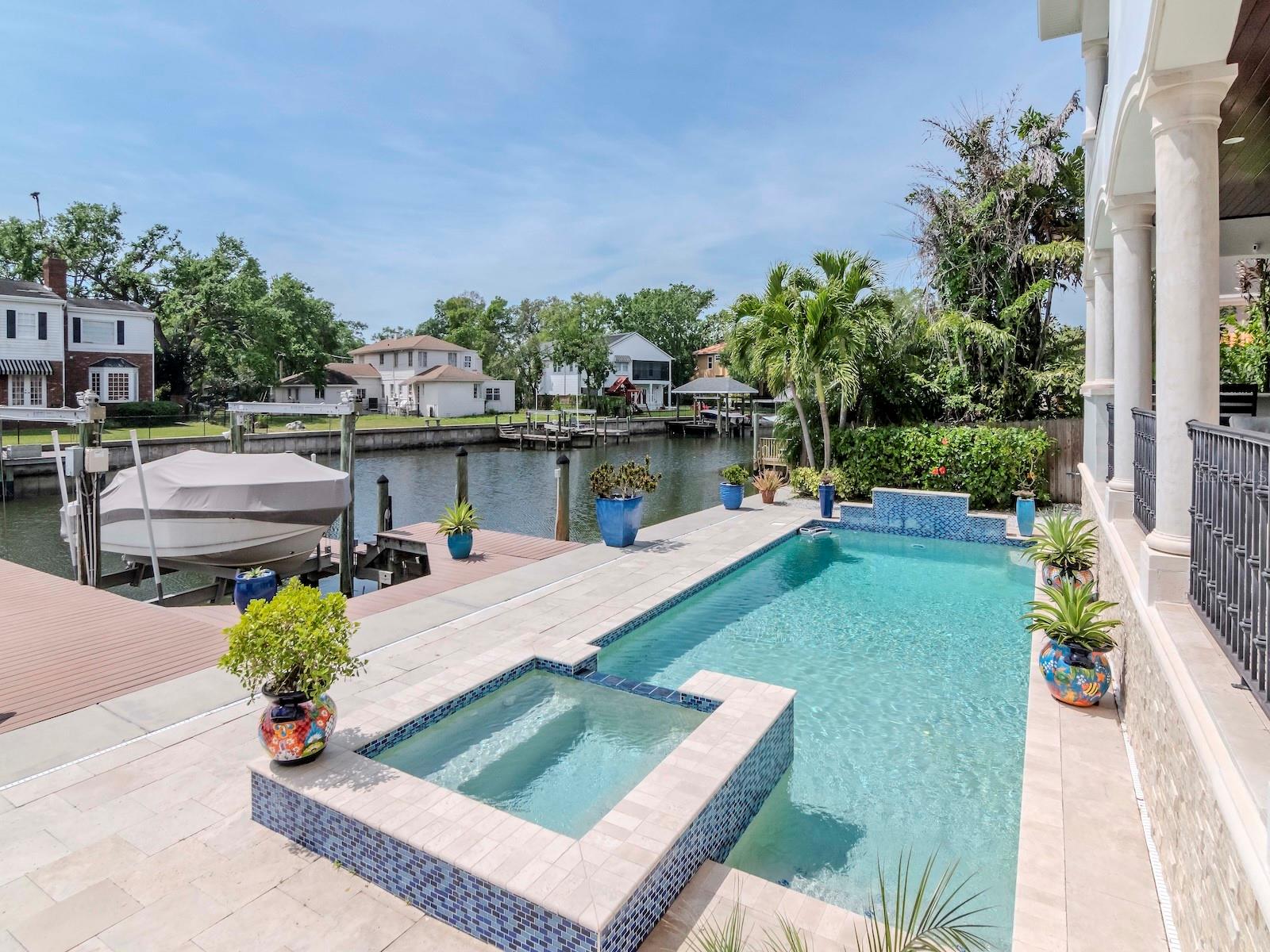 DAVIS ISLANDS PB10 PG52 TO 57 - Residential