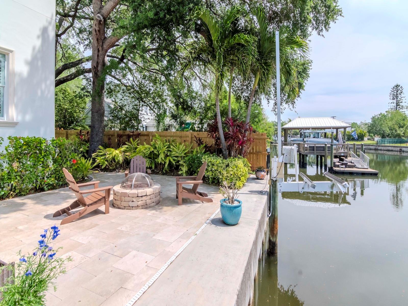 DAVIS ISLANDS PB10 PG52 TO 57 - Residential