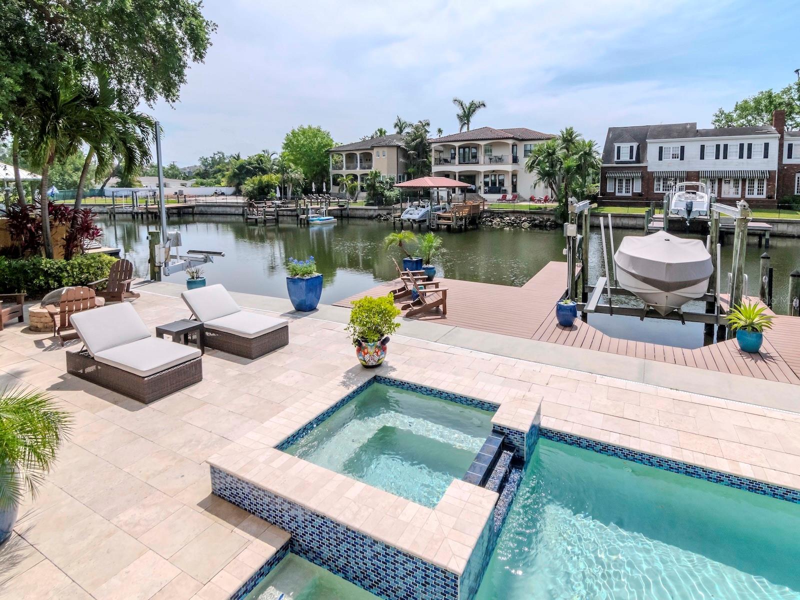 DAVIS ISLANDS PB10 PG52 TO 57 - Residential