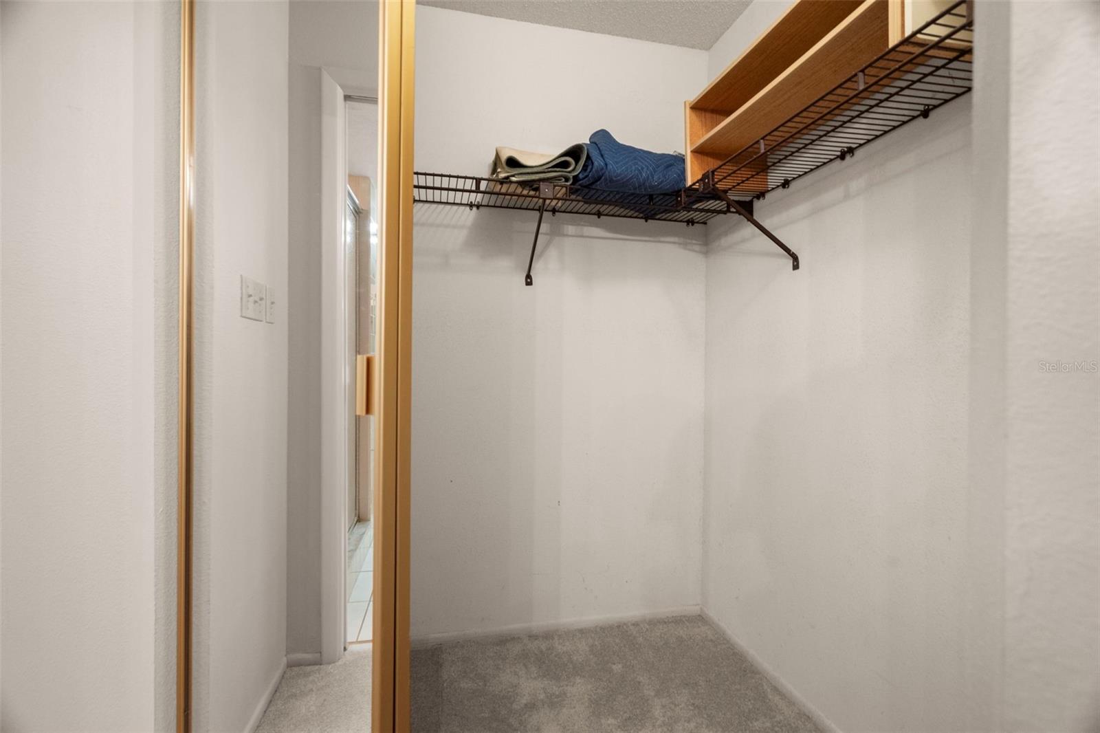 HOLIDAY LAKE VILLAS CONDO - Residential