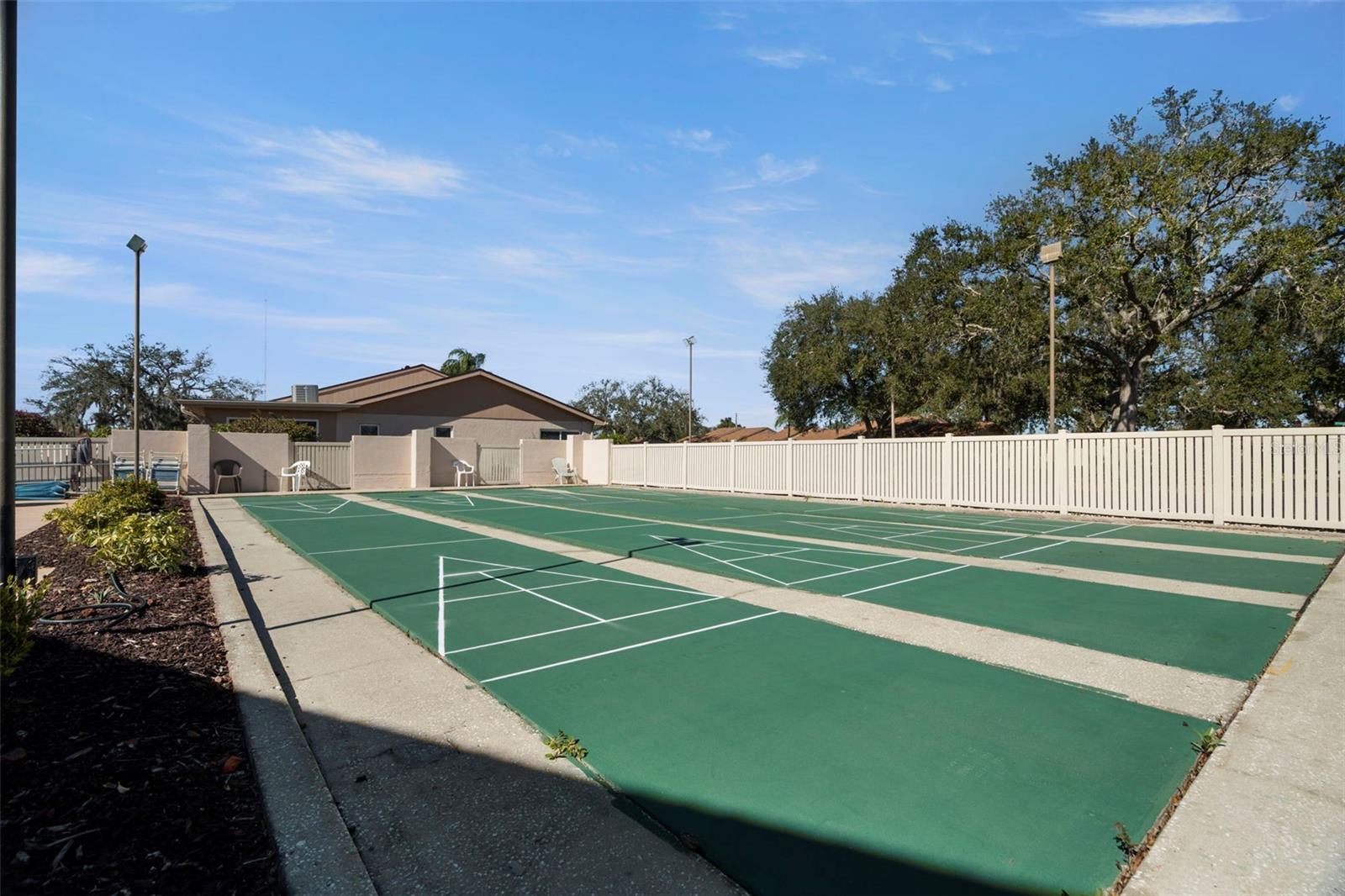 HOLIDAY LAKE VILLAS CONDO - Residential