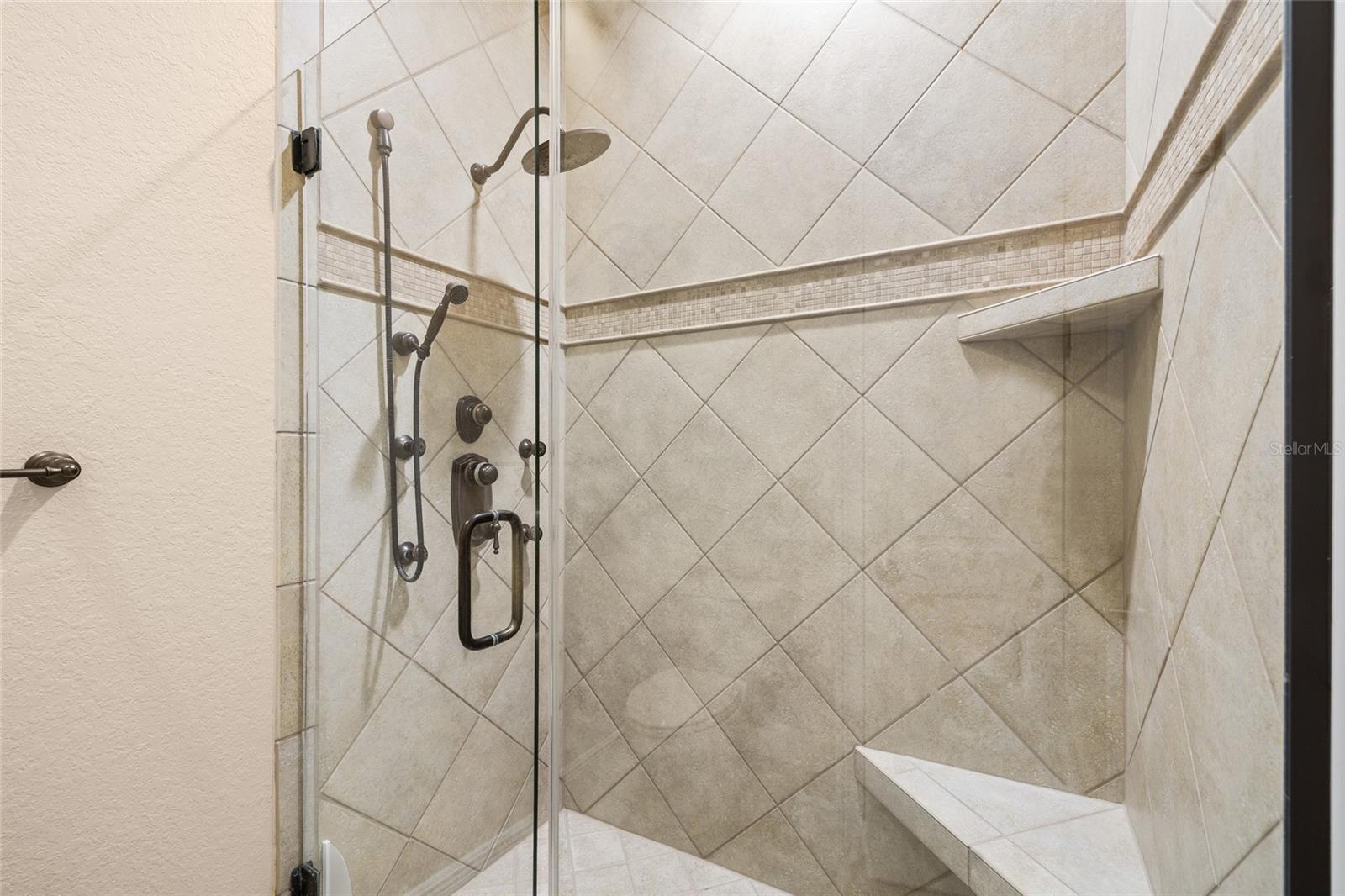 WESTSHORE YACHT CLUB TWNHMS - Residential Lease