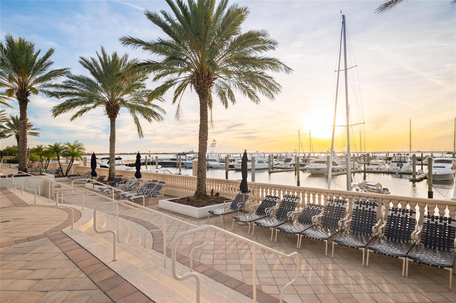 WESTSHORE YACHT CLUB TWNHMS - Residential Lease