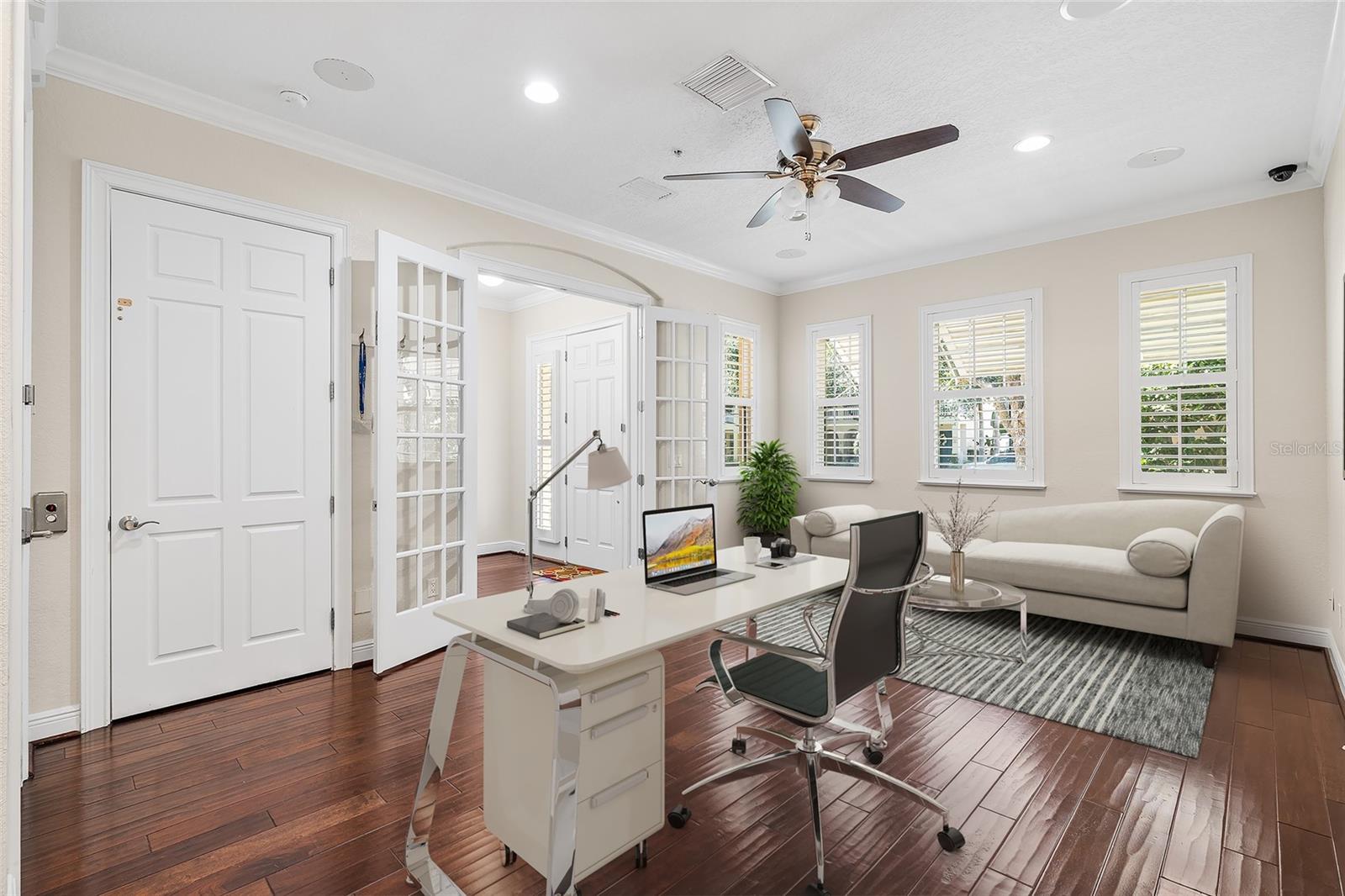 WESTSHORE YACHT CLUB TWNHMS - Residential Lease