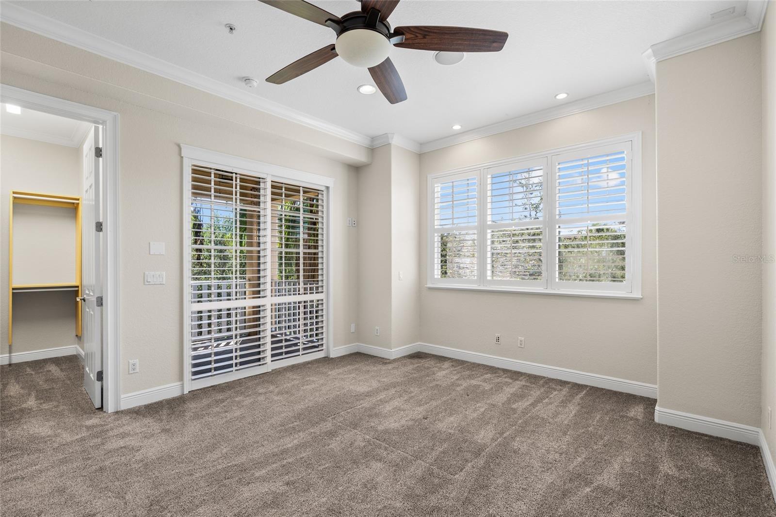 WESTSHORE YACHT CLUB TWNHMS - Residential Lease