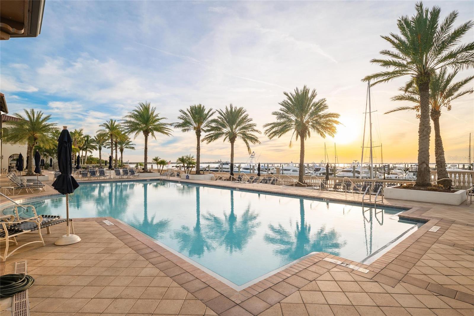 WESTSHORE YACHT CLUB TWNHMS - Residential Lease