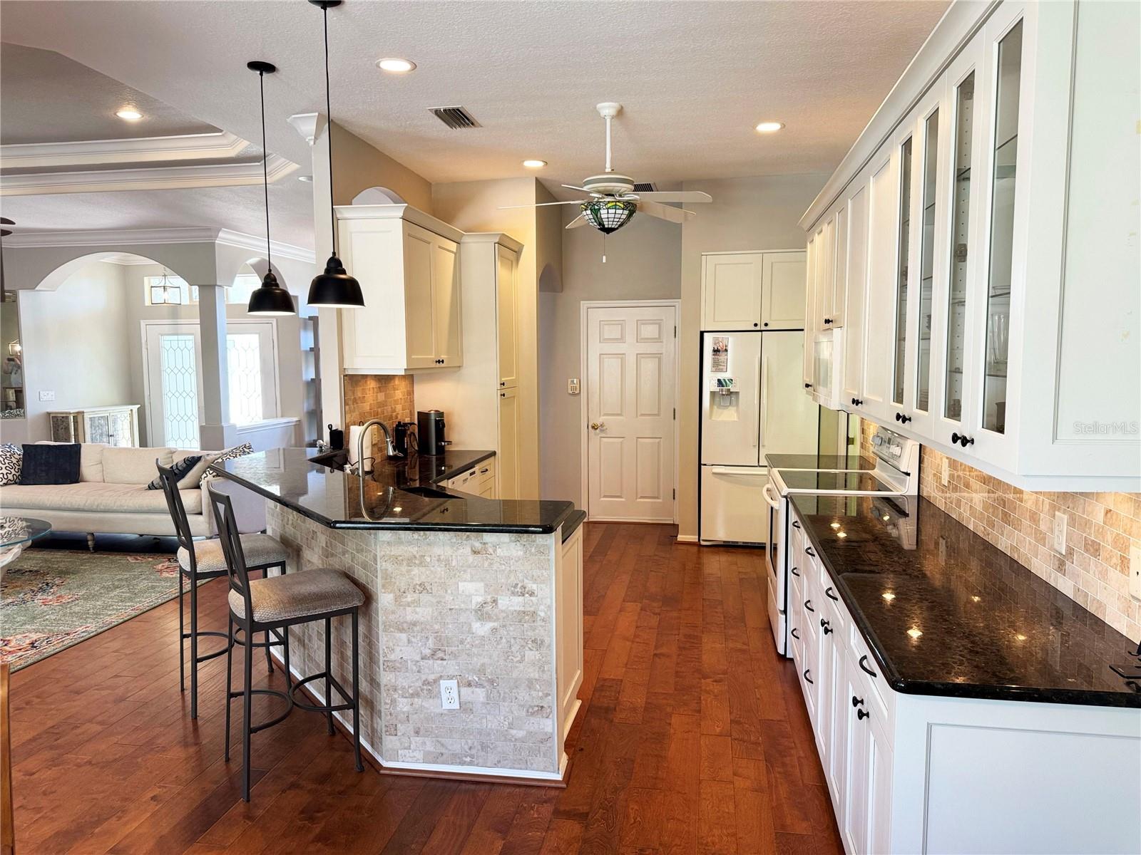 PARKWOOD LAKES PH V-VII - Residential Lease