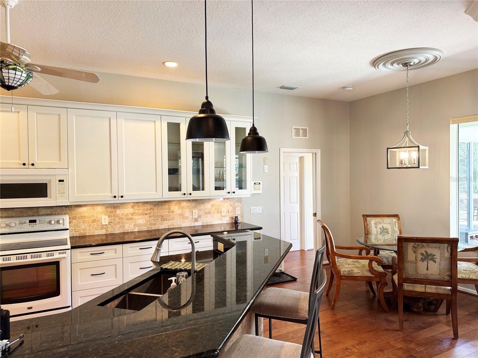 PARKWOOD LAKES PH V-VII - Residential Lease