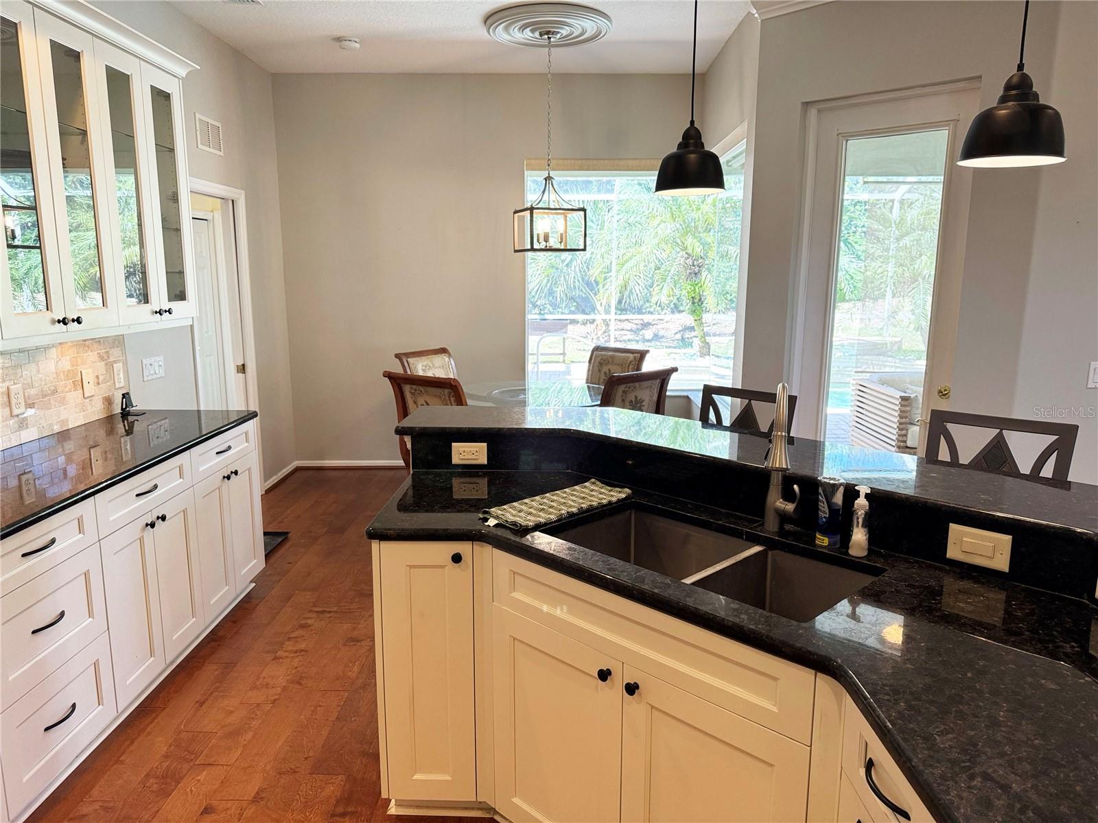 PARKWOOD LAKES PH V-VII - Residential Lease