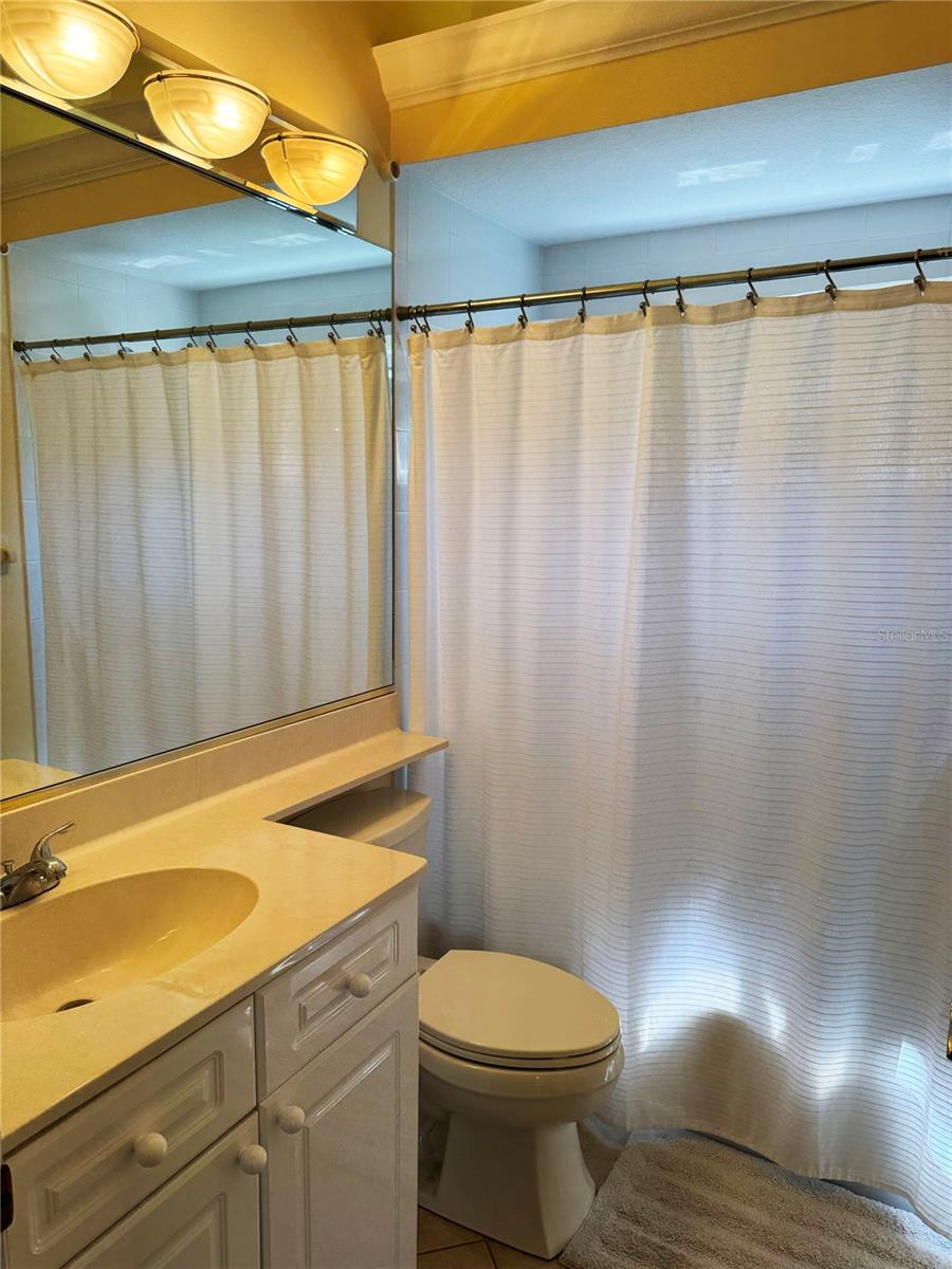 PARKWOOD LAKES PH V-VII - Residential Lease