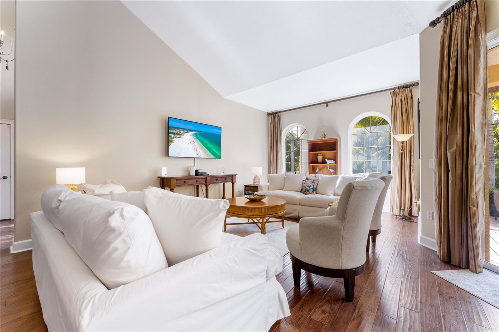 SIESTA REV OF - Residential