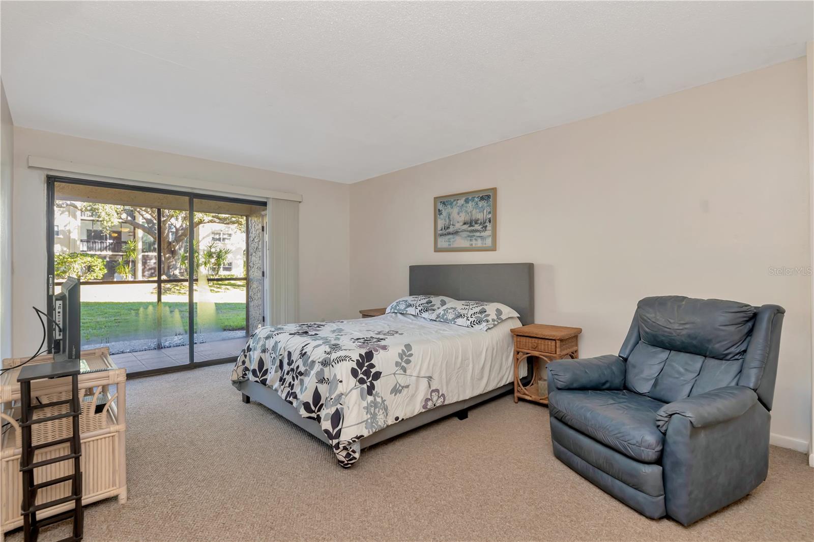 WATERS EDGE 4 CONDO - Residential