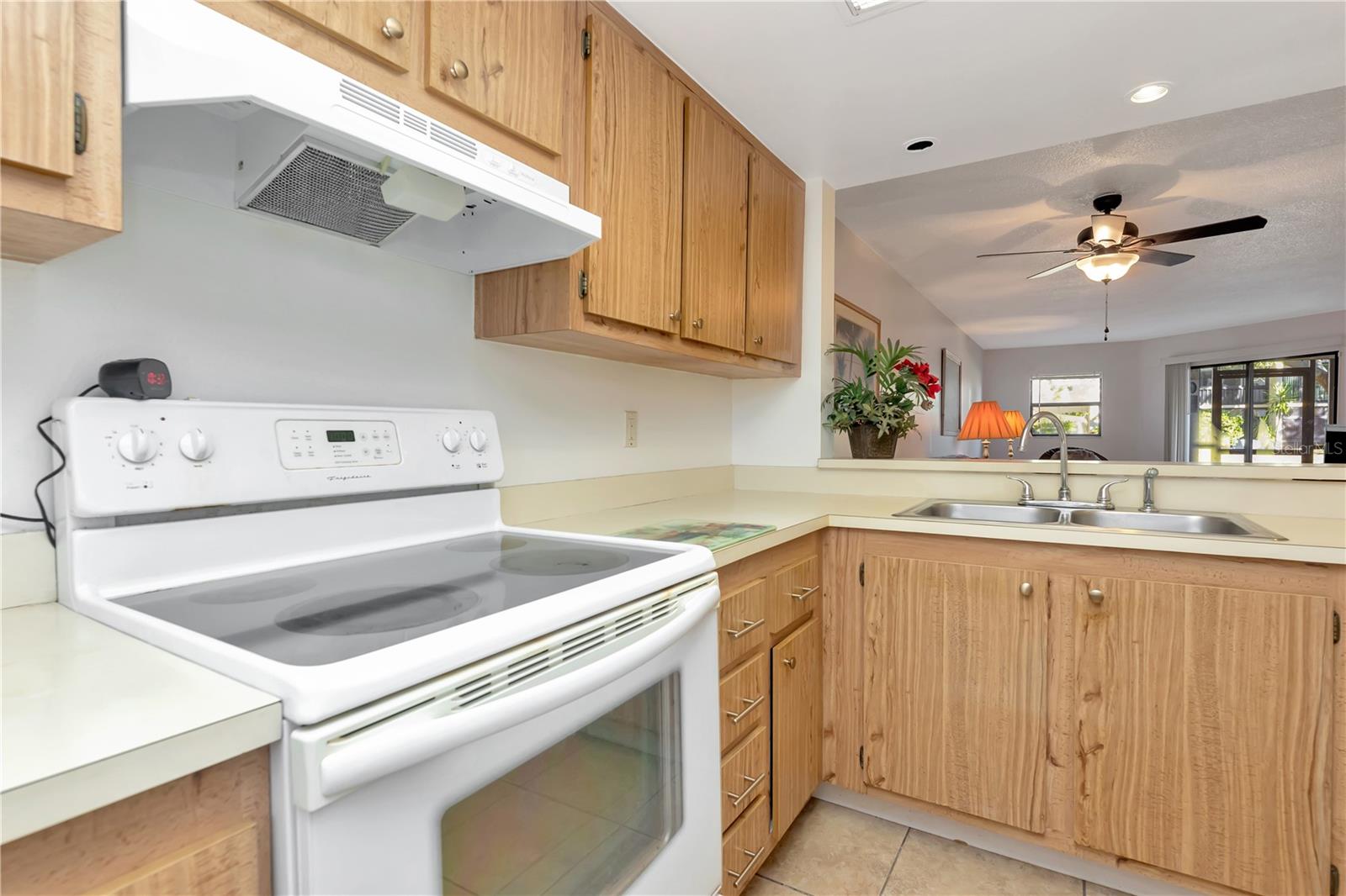 WATERS EDGE 4 CONDO - Residential