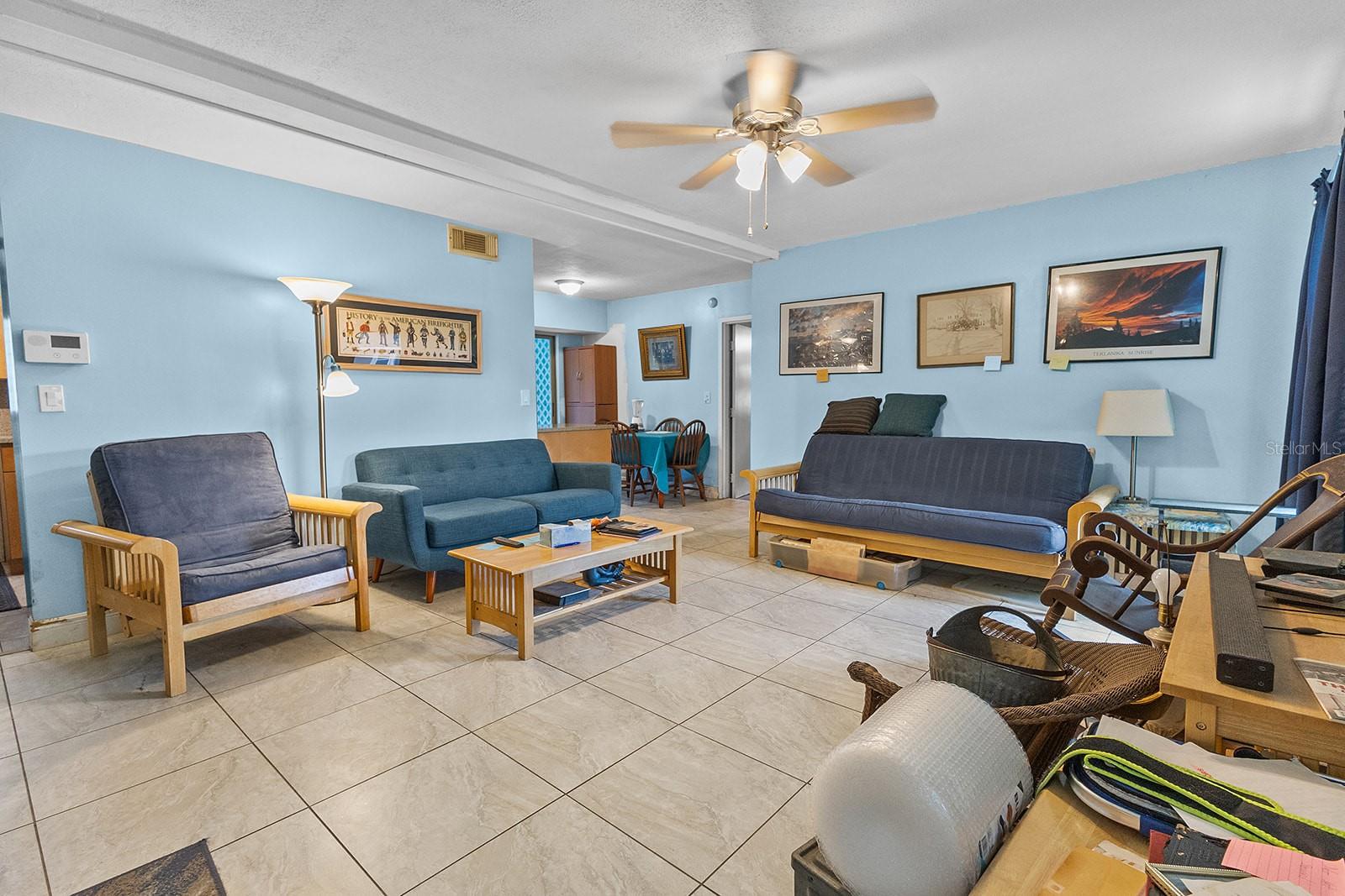 HEATHGATE 72-49 B - Residential