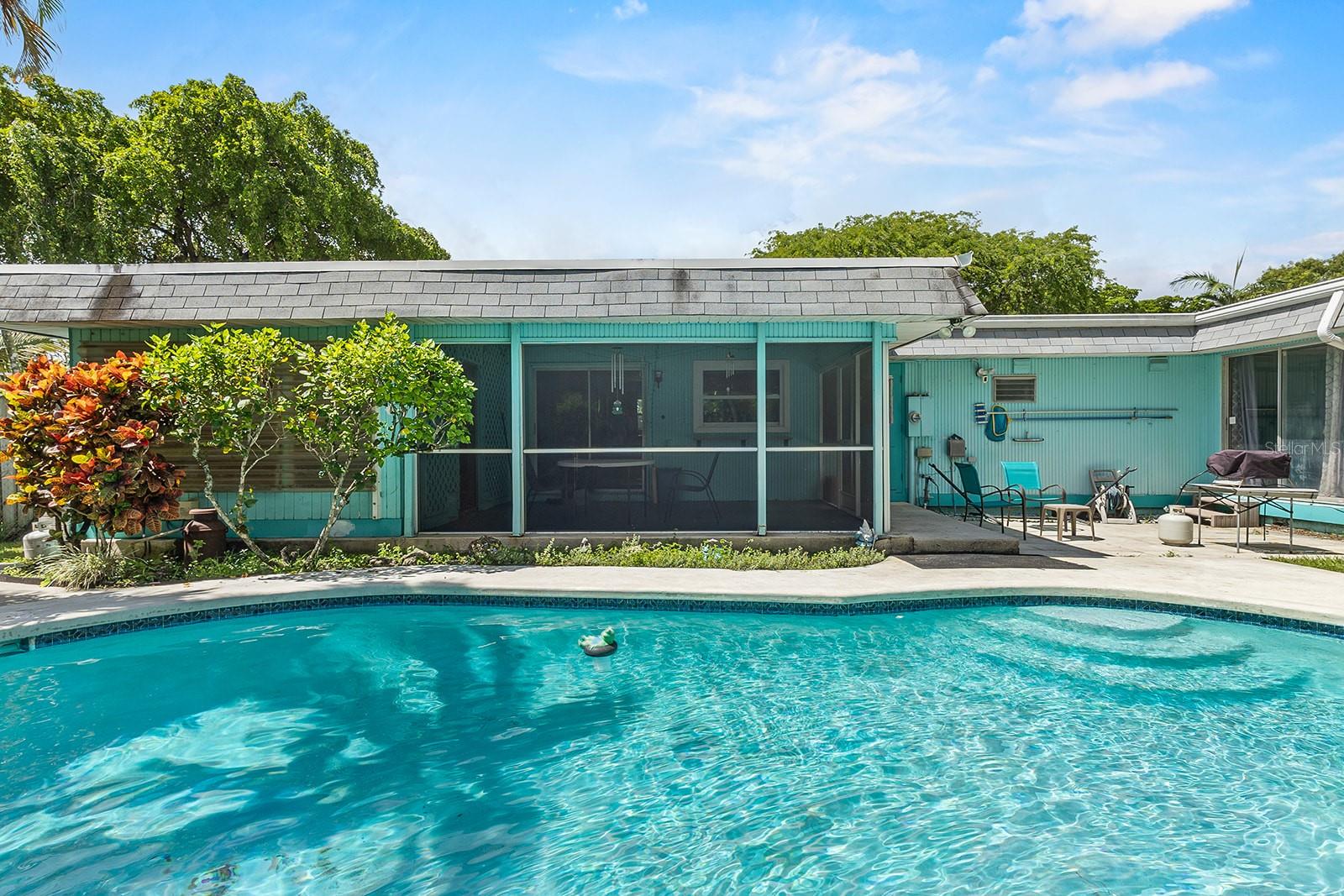 HEATHGATE 72-49 B - Residential