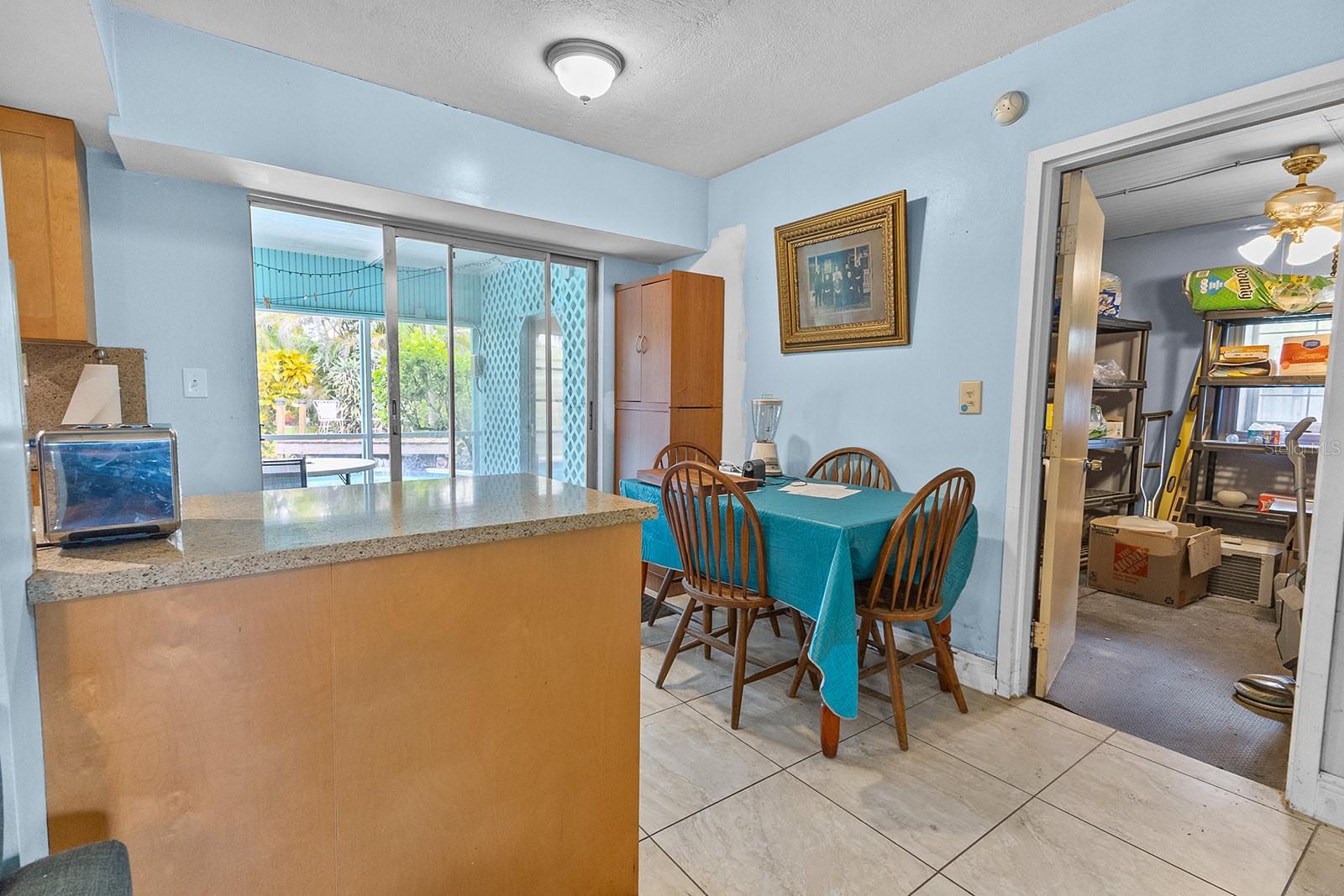 HEATHGATE 72-49 B - Residential