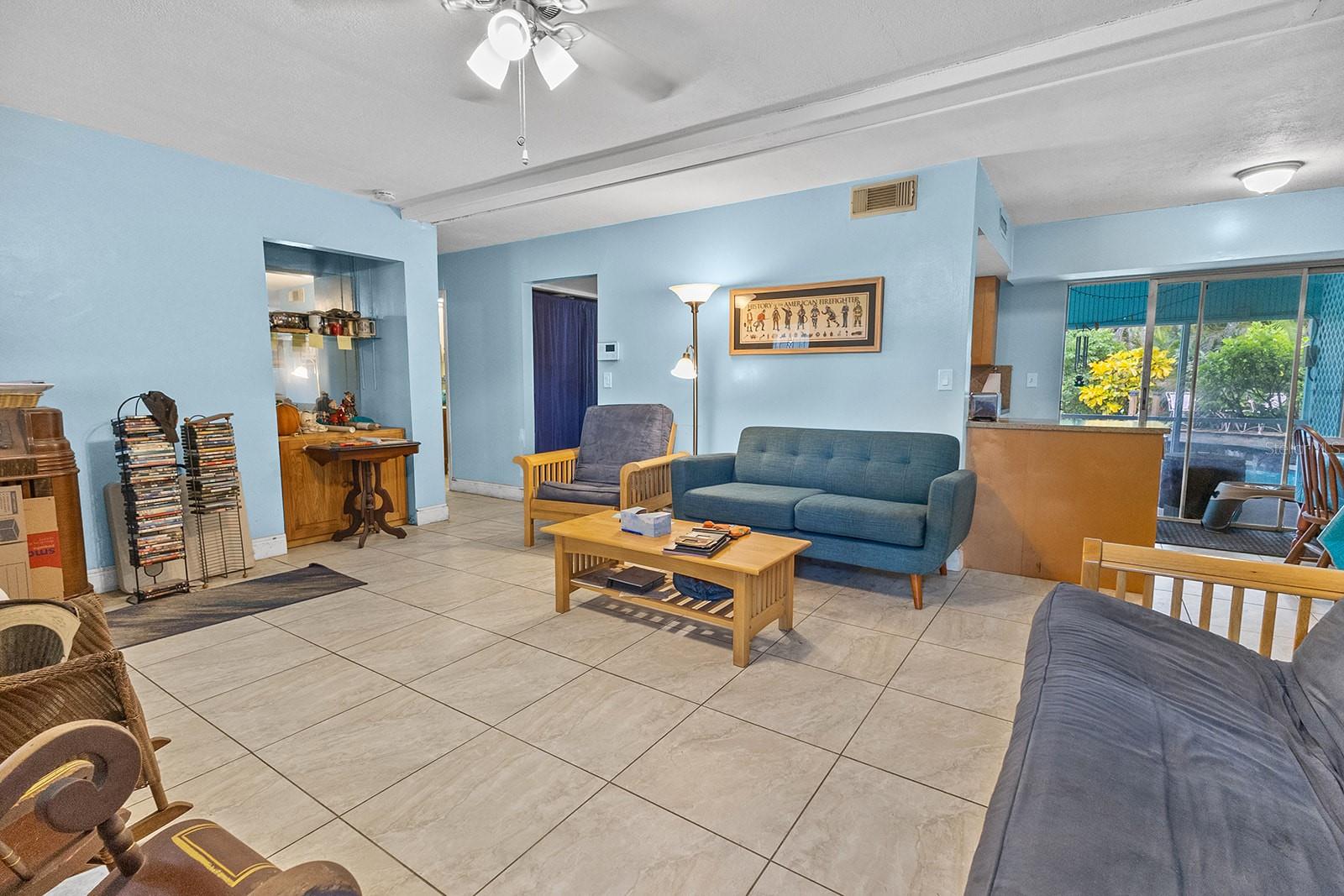 HEATHGATE 72-49 B - Residential