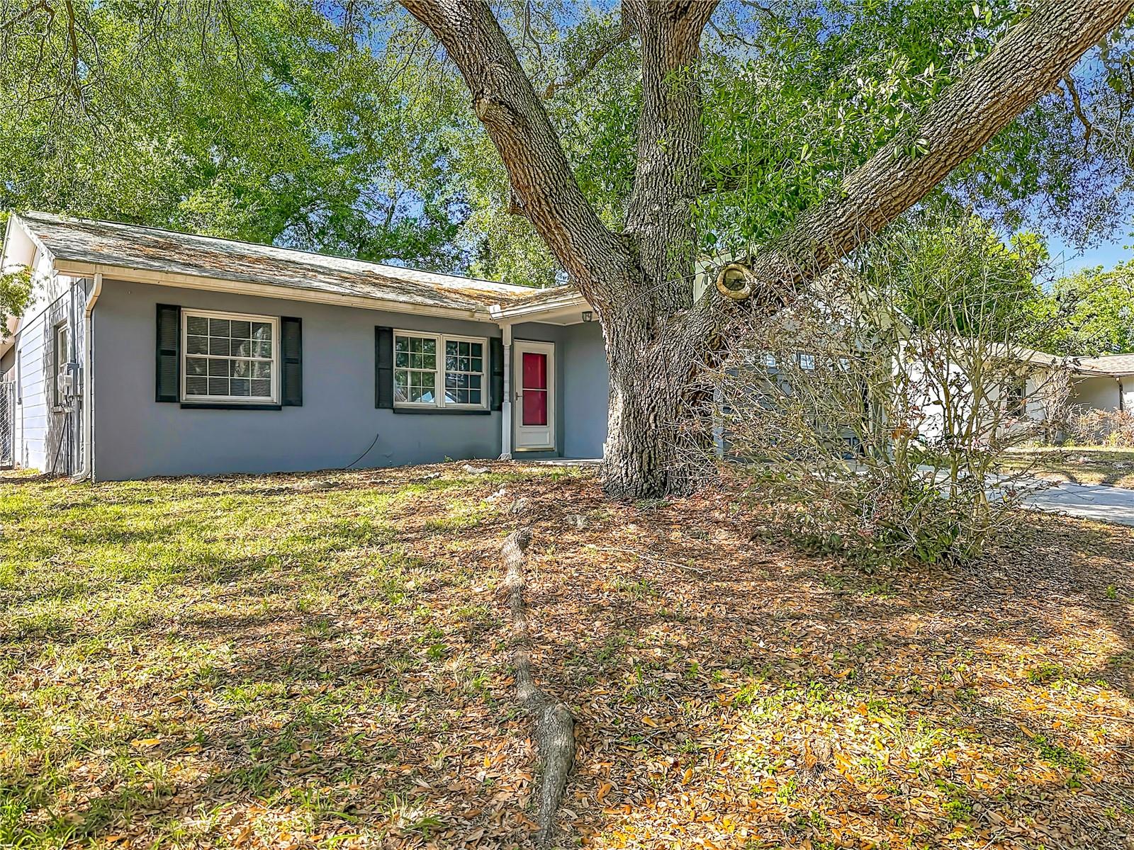 PRESIDENTIAL MANOR - Residential