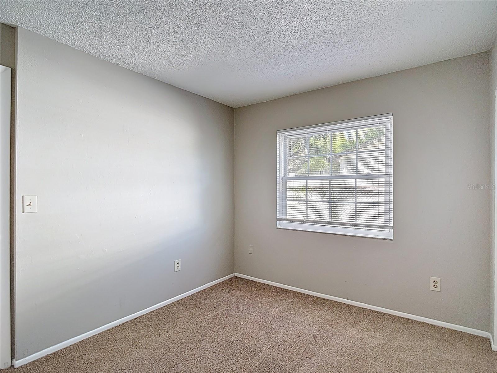 PRESIDENTIAL MANOR - Residential