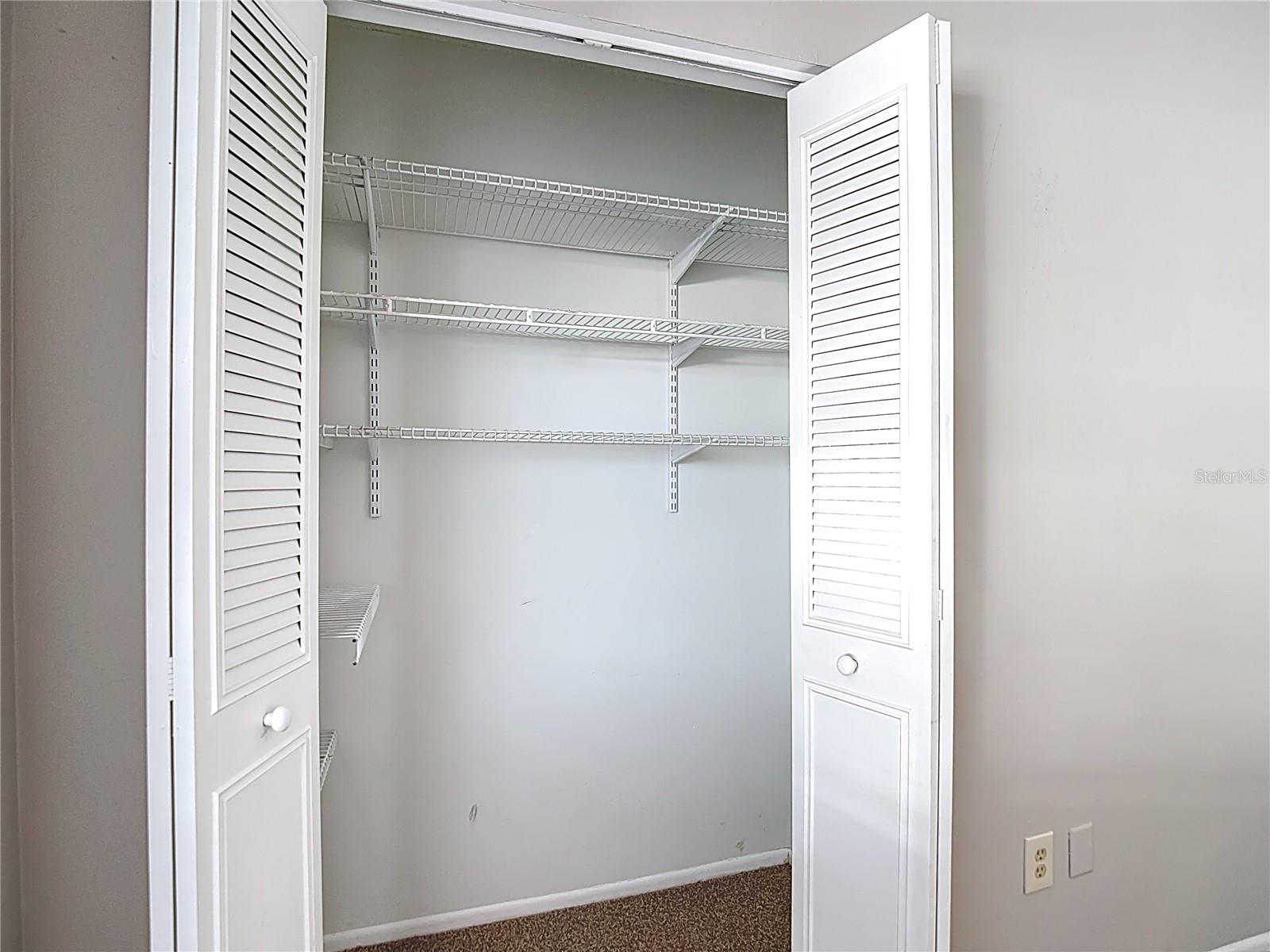 PRESIDENTIAL MANOR - Residential