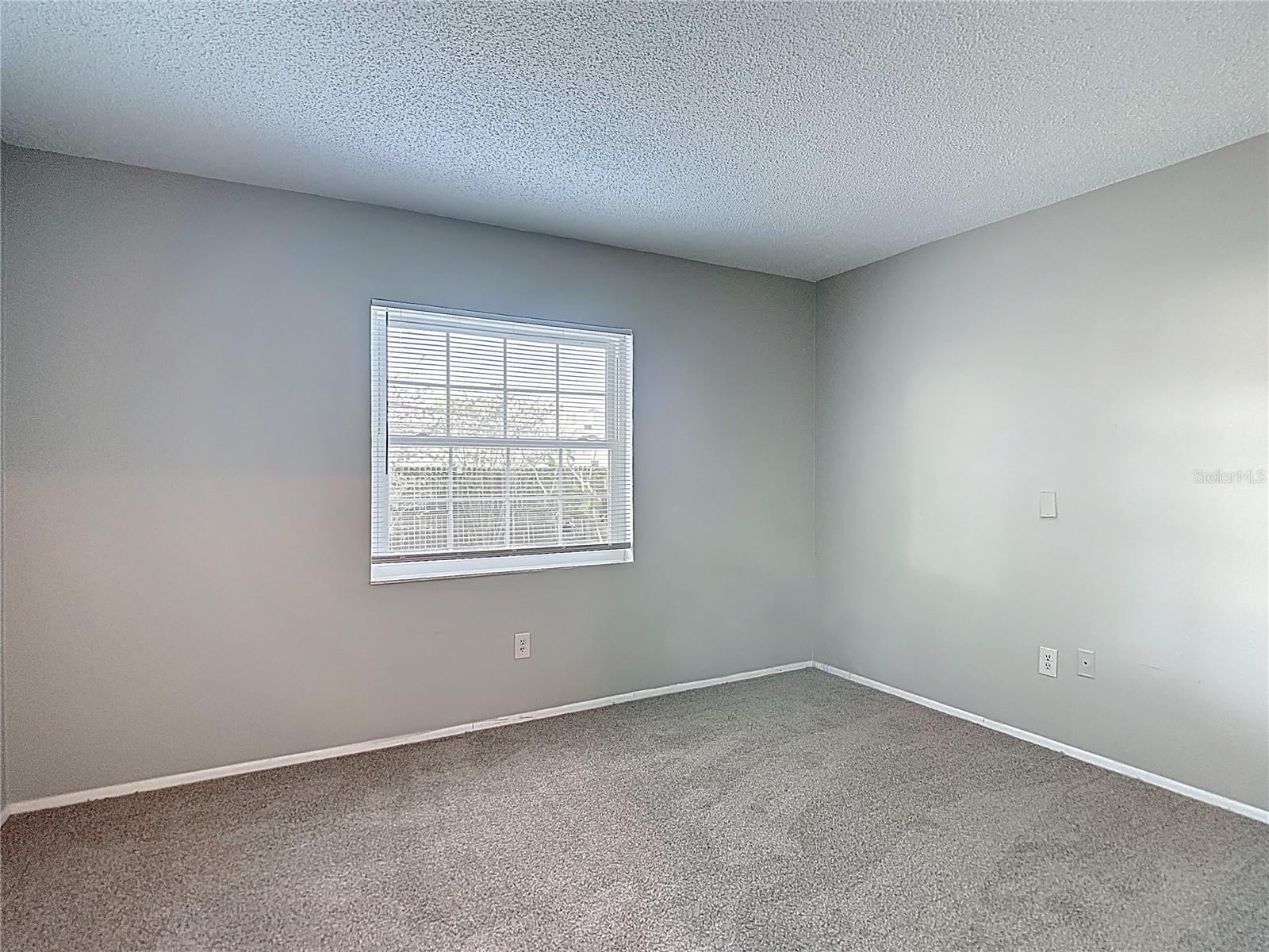 PRESIDENTIAL MANOR - Residential