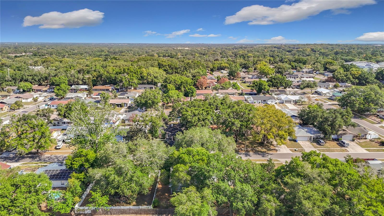 PRESIDENTIAL MANOR - Residential