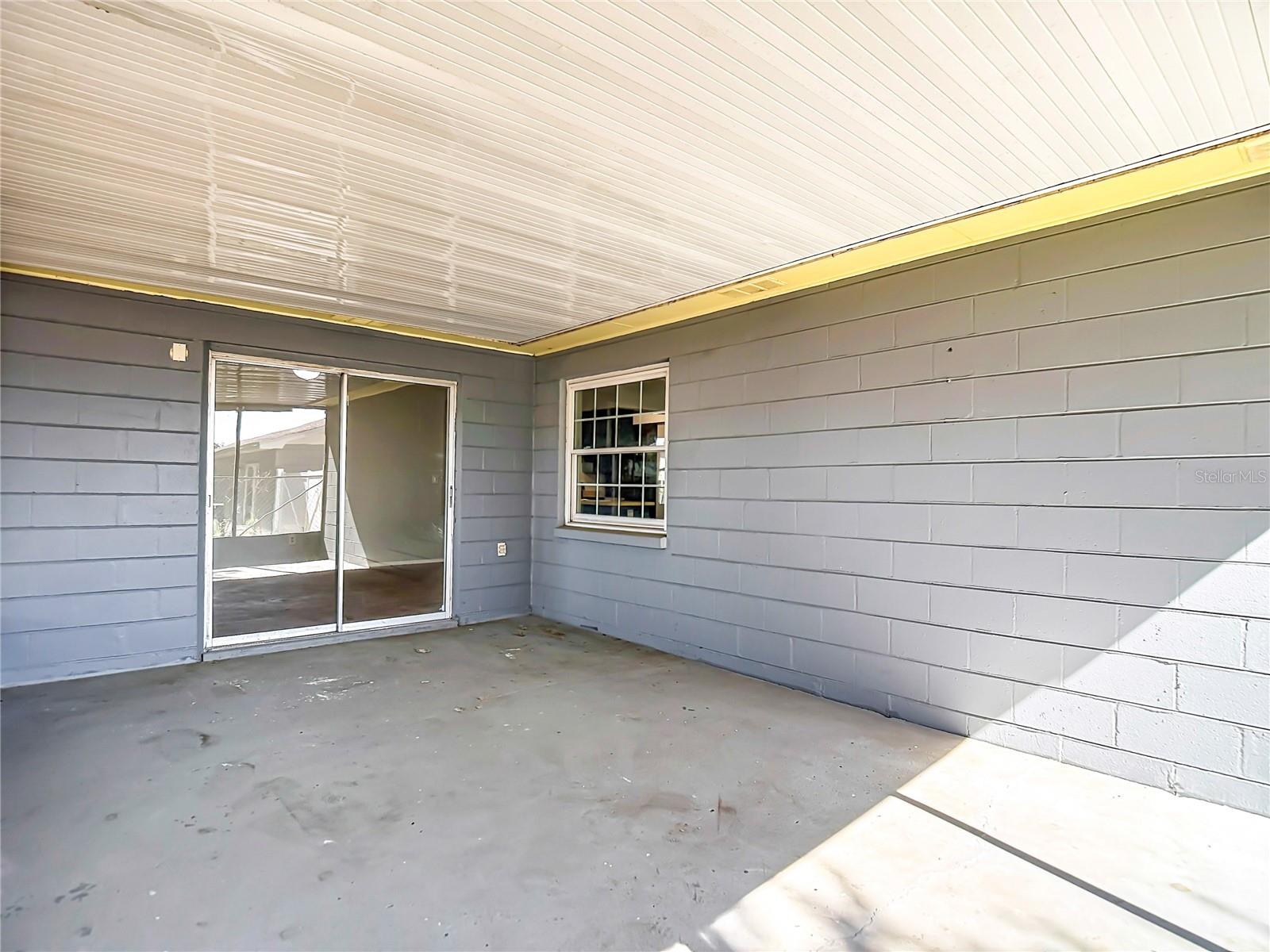 PRESIDENTIAL MANOR - Residential