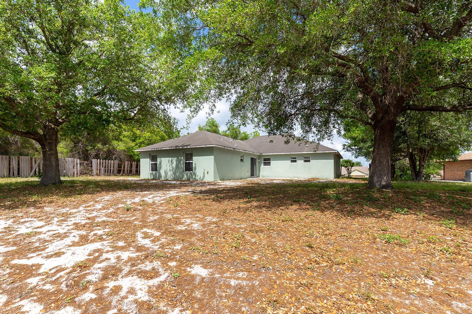 DELTONA LAKES - Residential