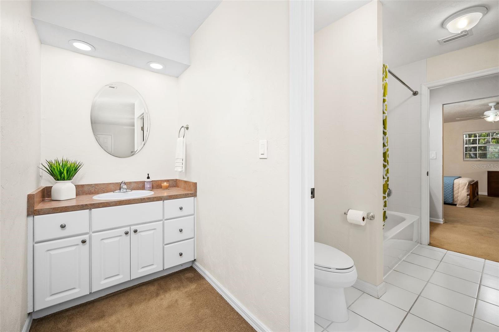 SUNNINGDALE - Residential