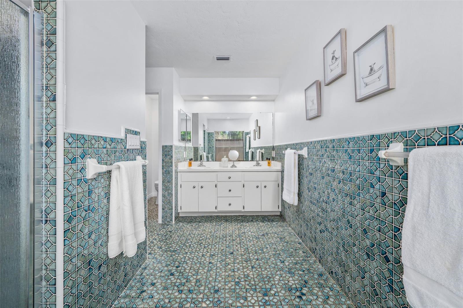 SUNNINGDALE - Residential