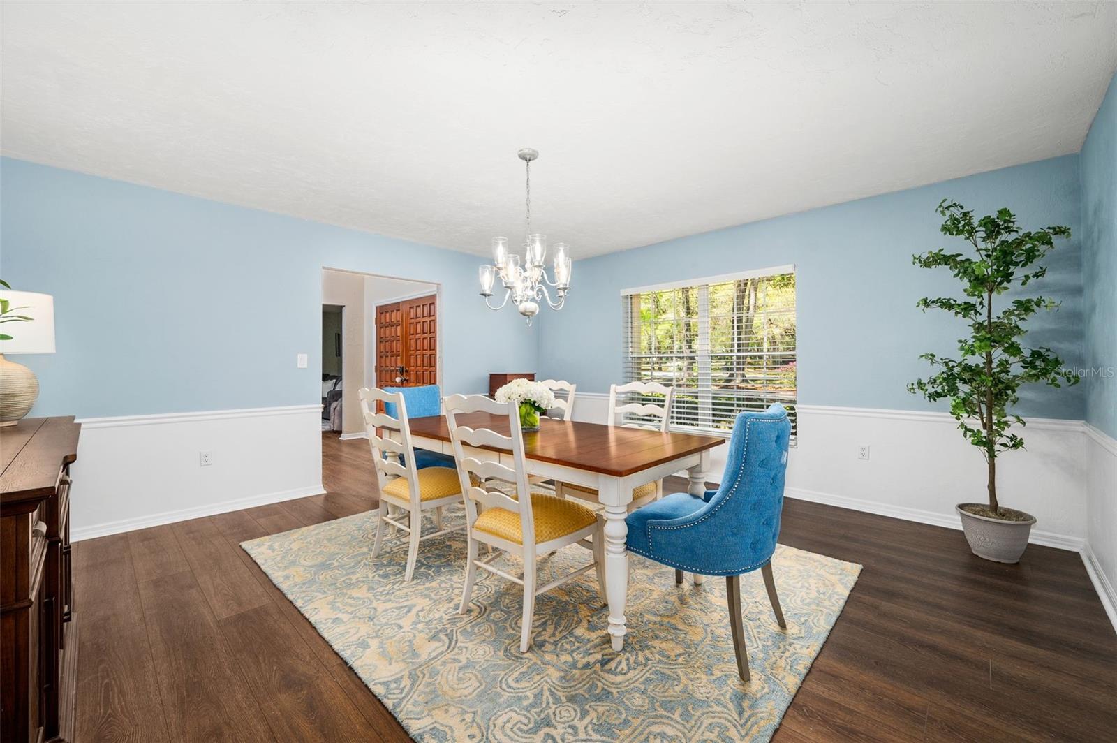 SUNNINGDALE - Residential