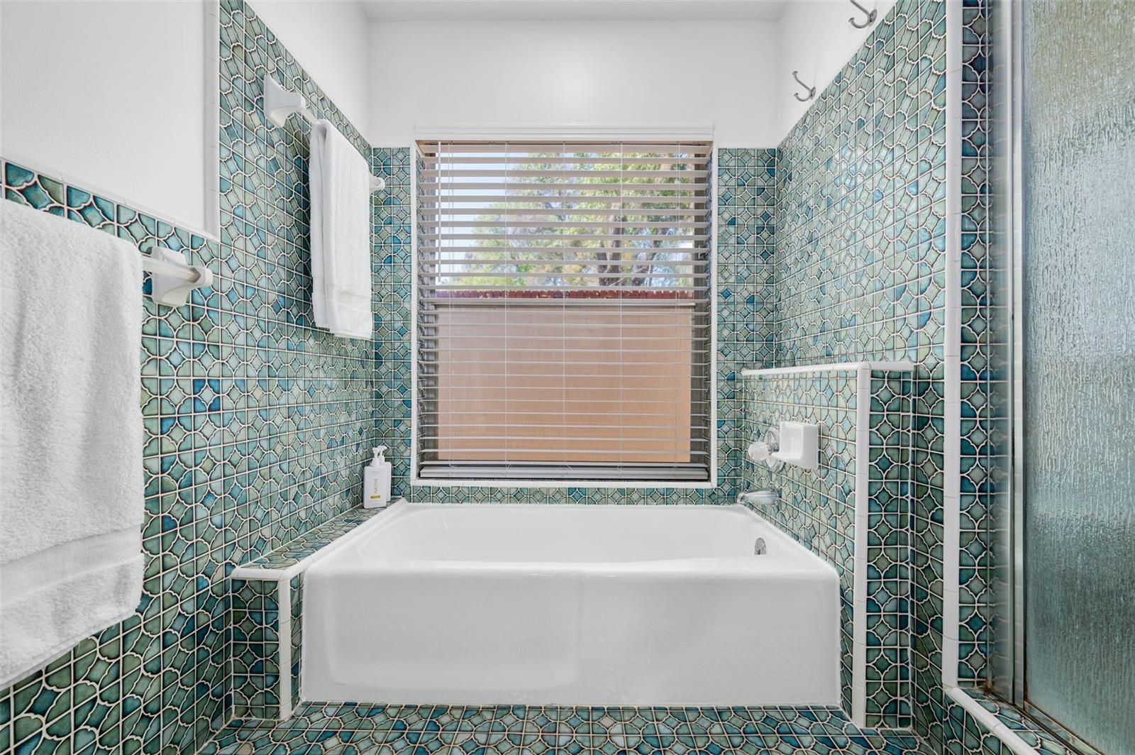 SUNNINGDALE - Residential