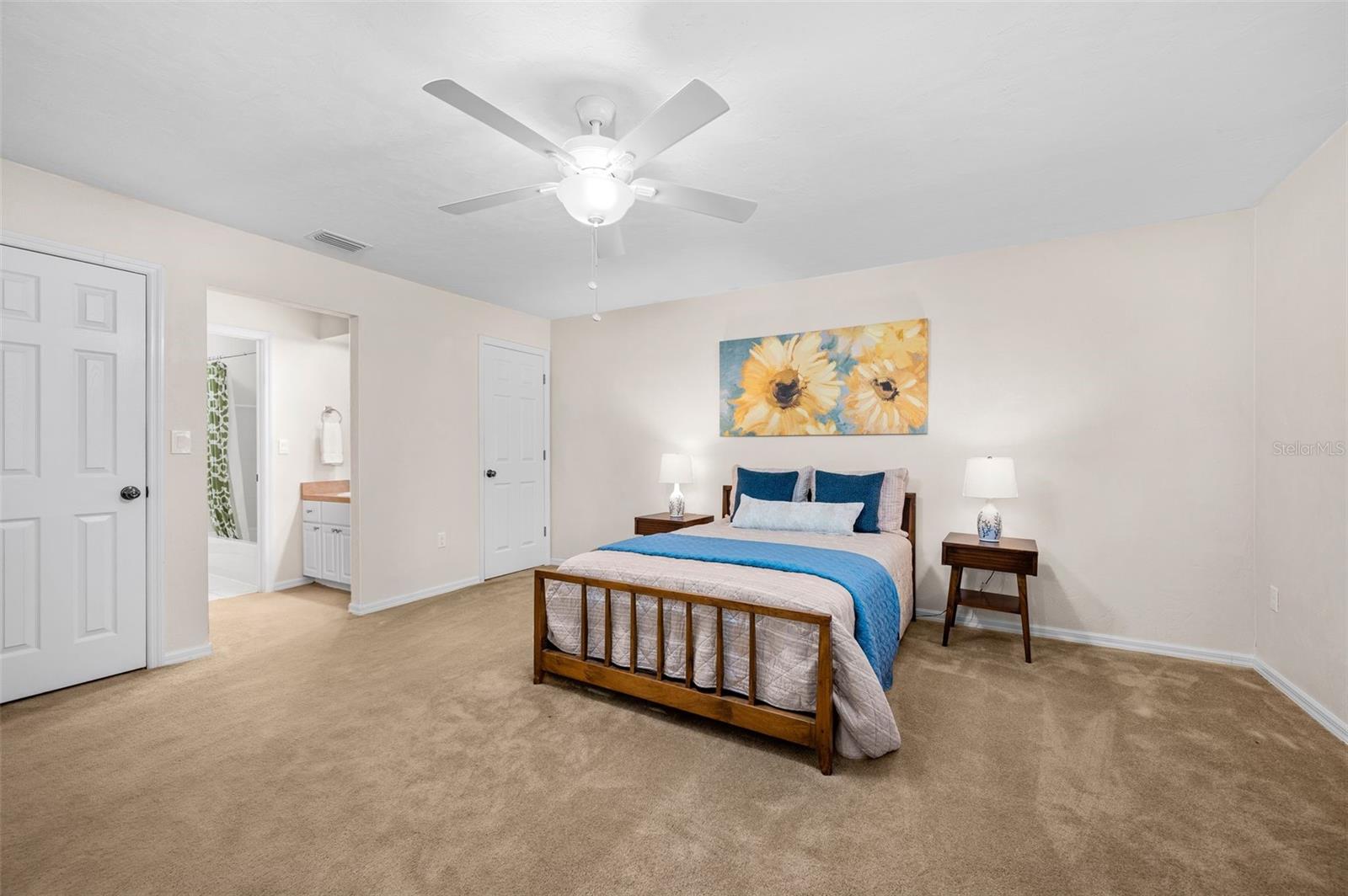 SUNNINGDALE - Residential