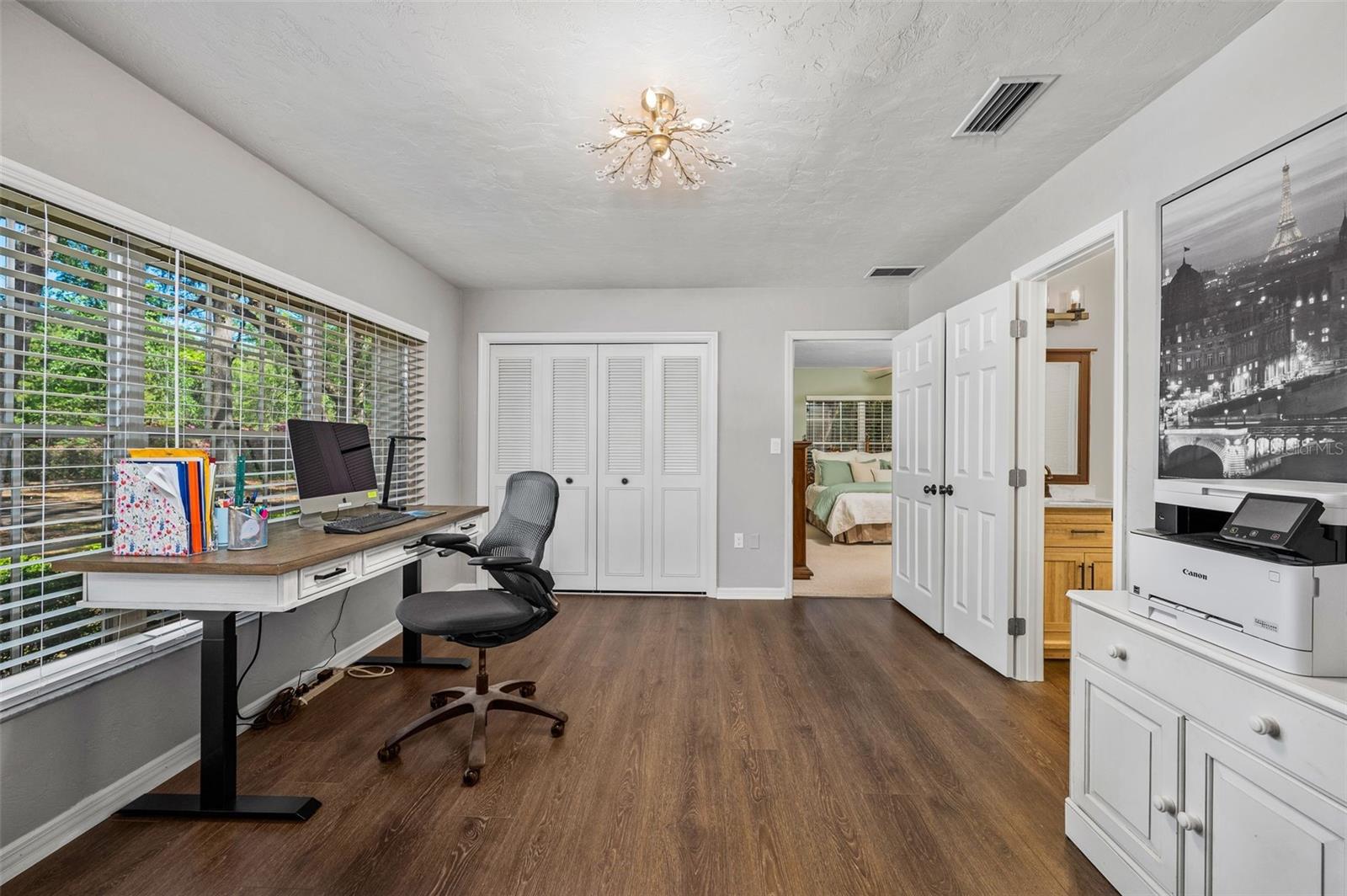 SUNNINGDALE - Residential