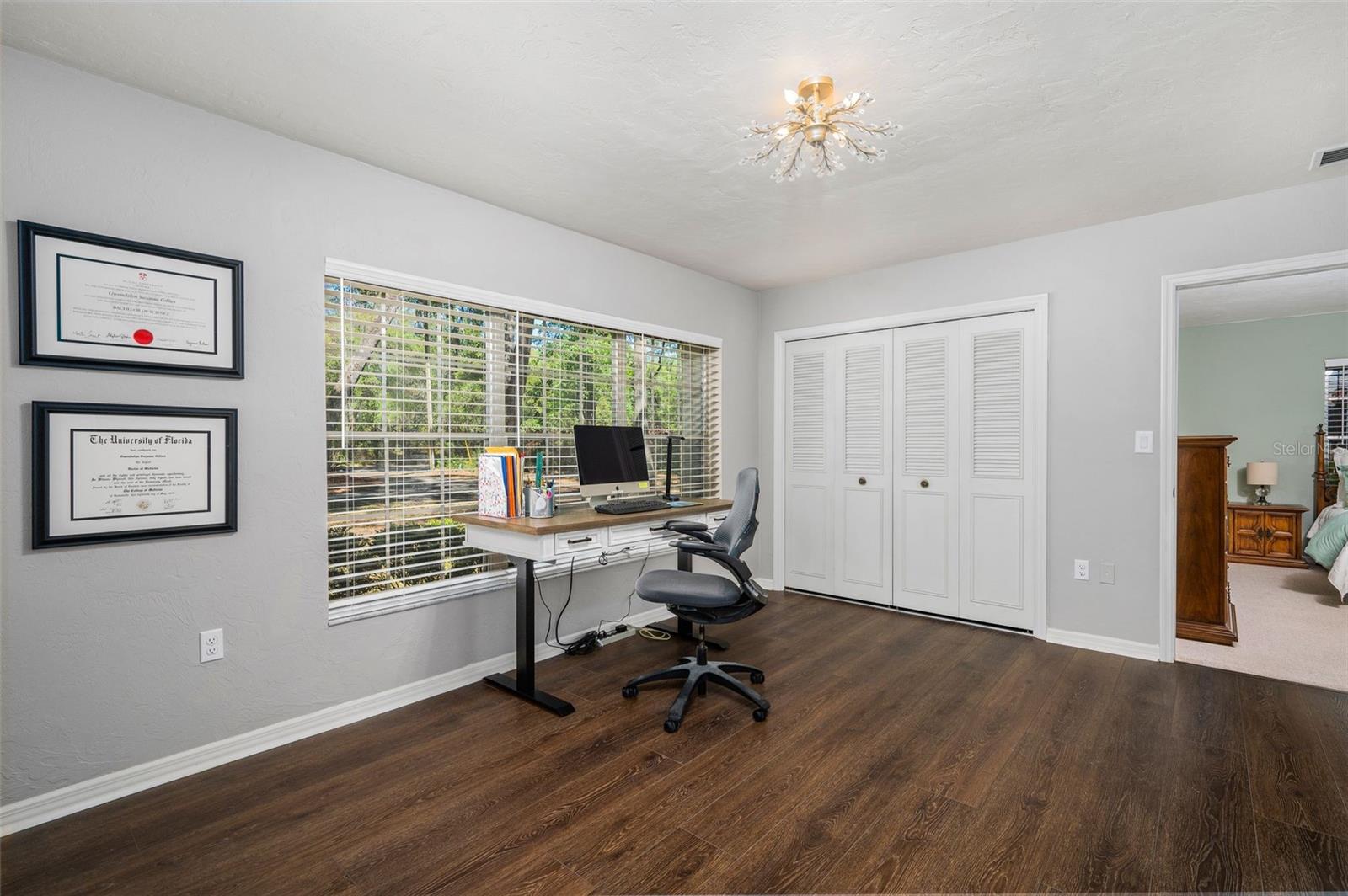 SUNNINGDALE - Residential