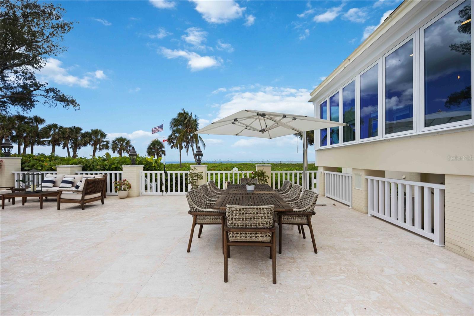 SANDERLING CLUB - Residential