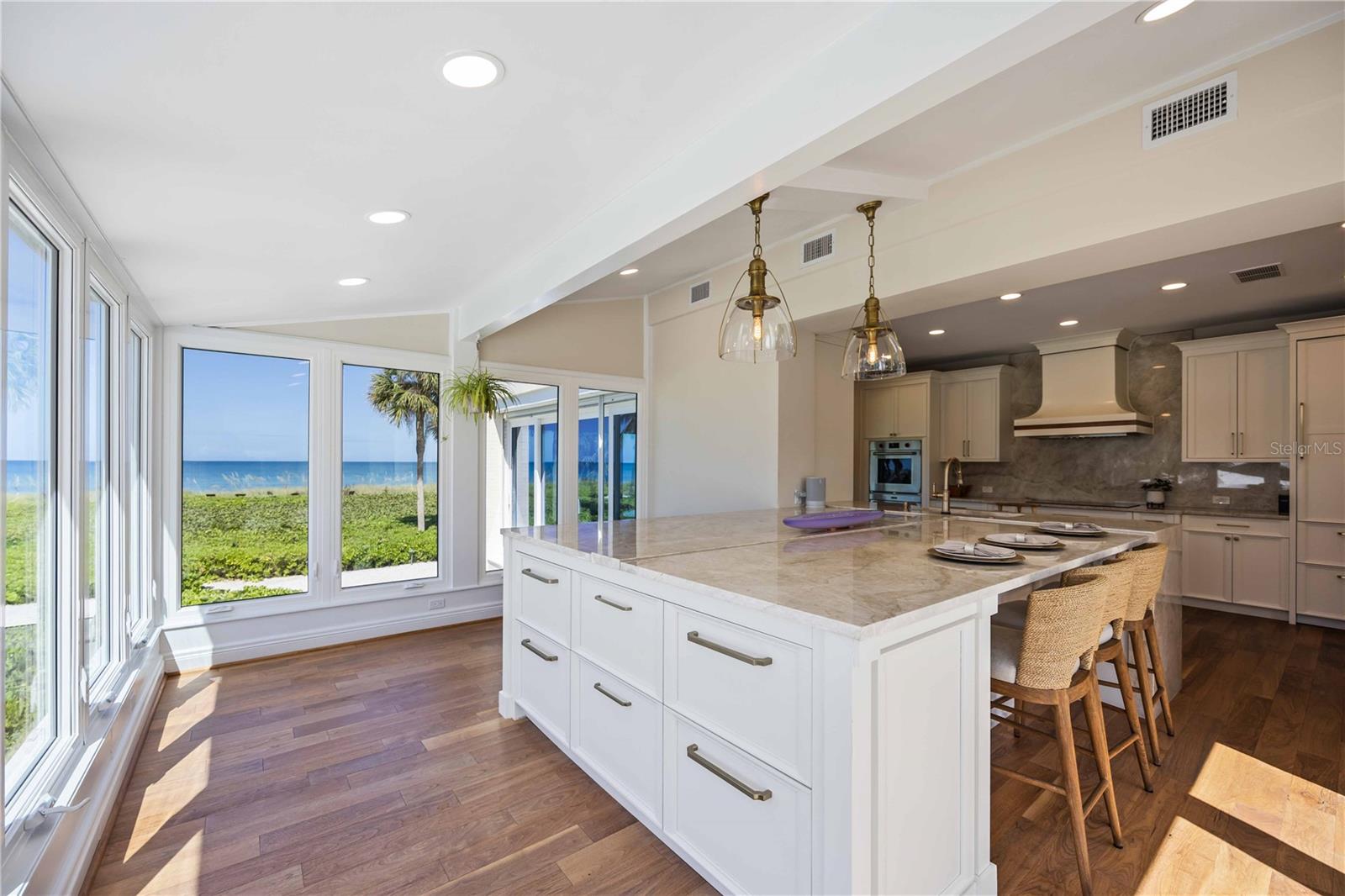 SANDERLING CLUB - Residential