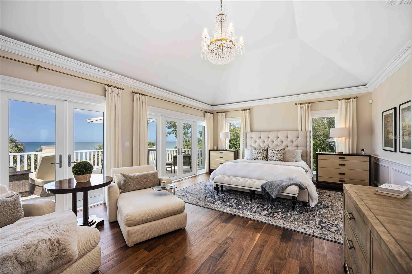 SANDERLING CLUB - Residential