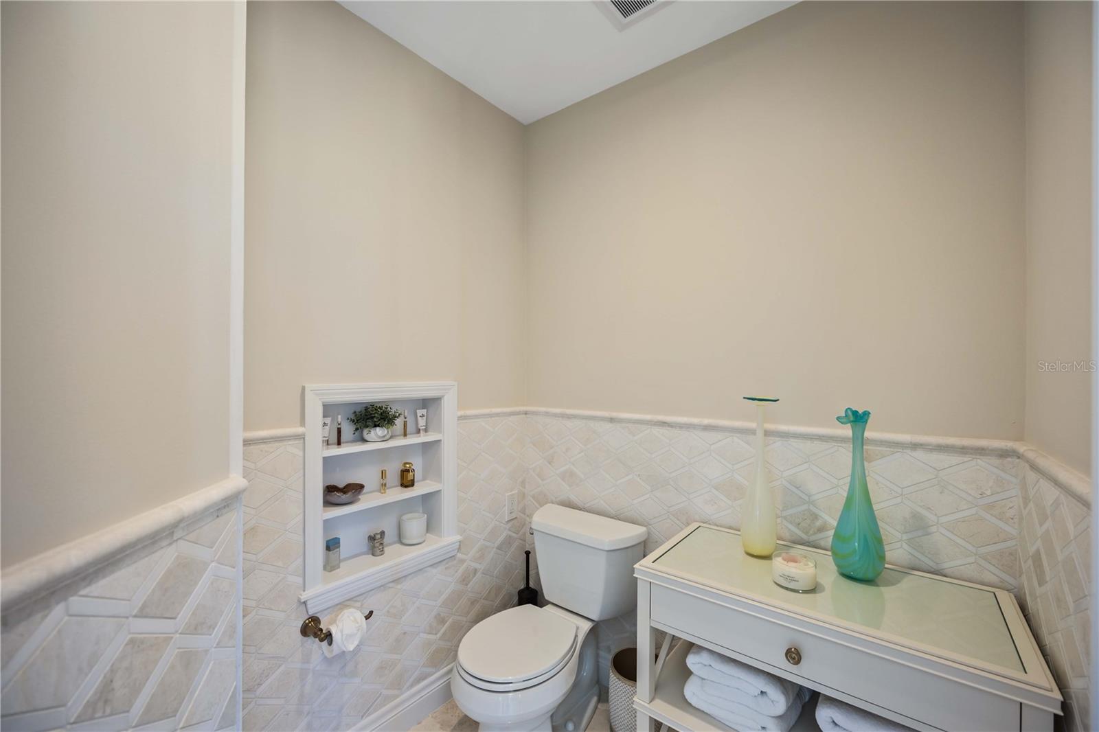 SANDERLING CLUB - Residential