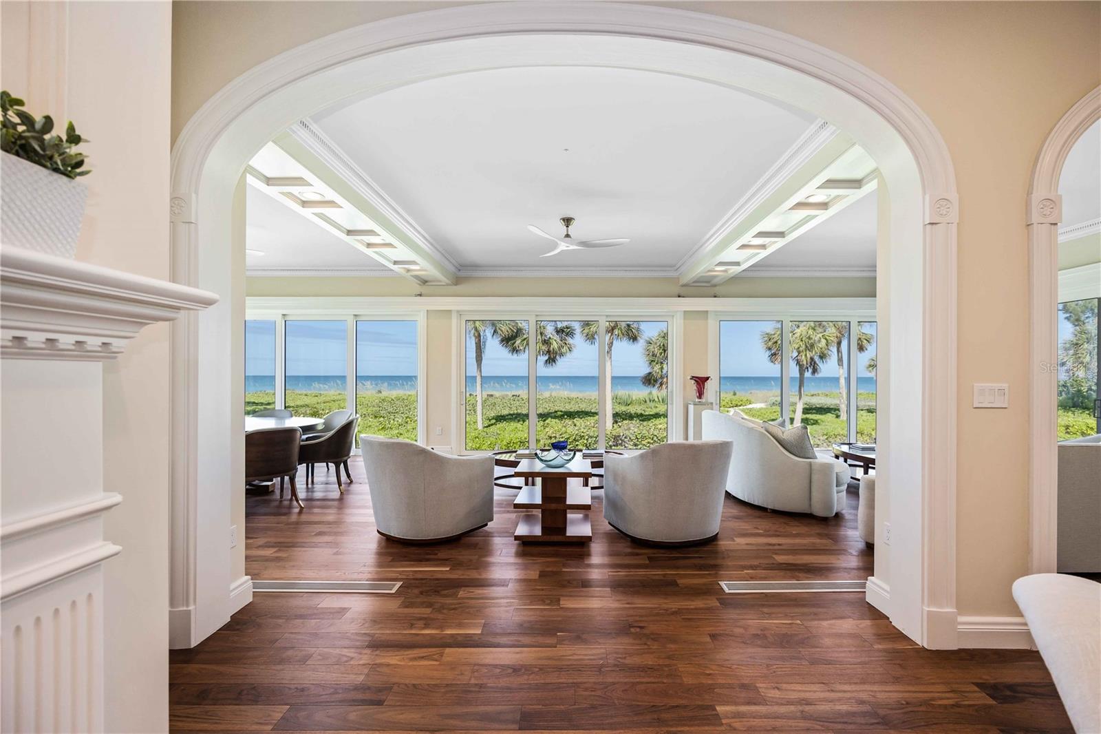 SANDERLING CLUB - Residential