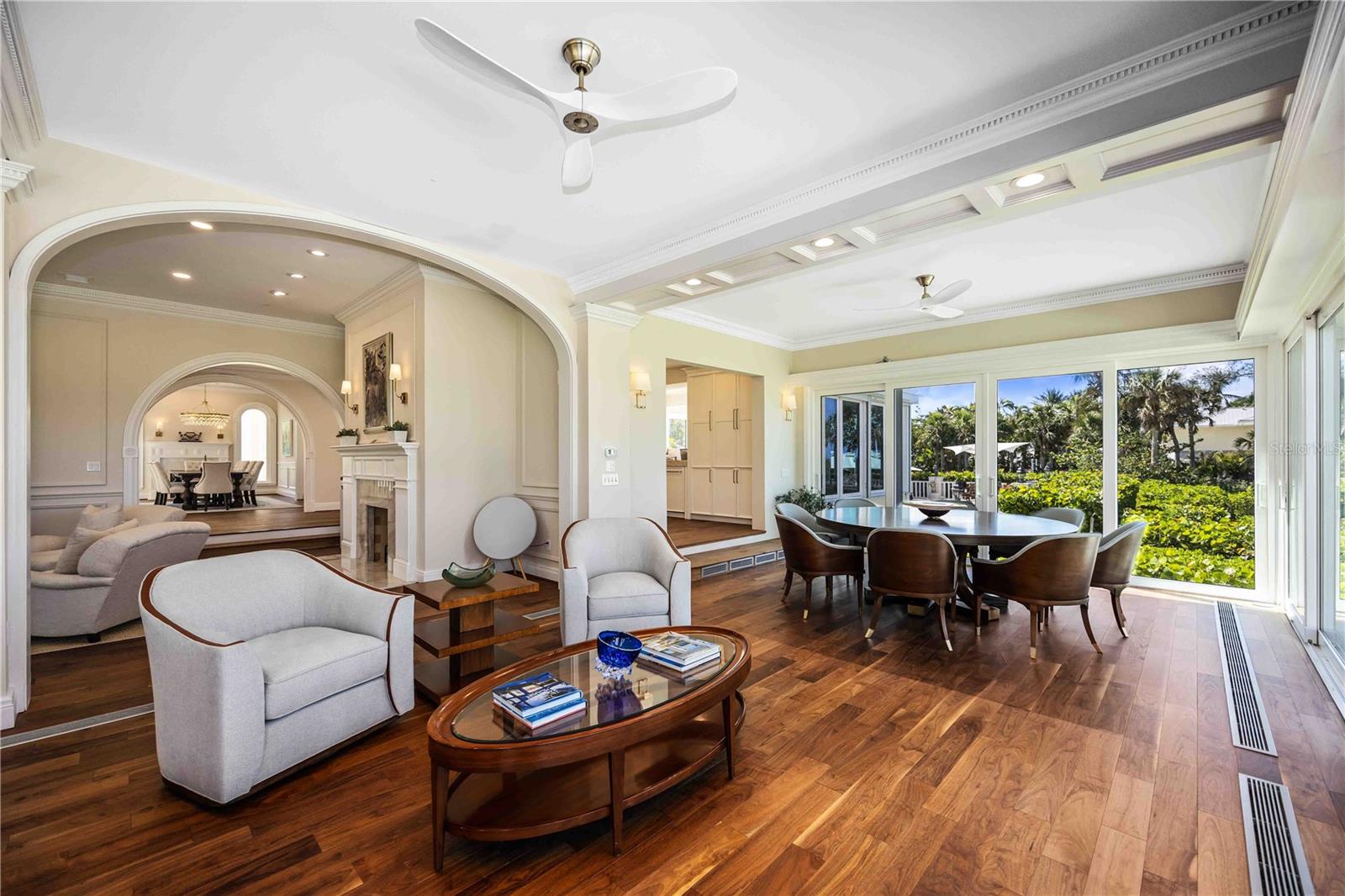 SANDERLING CLUB - Residential