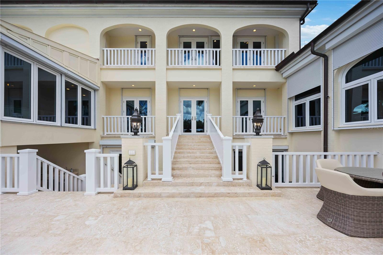 SANDERLING CLUB - Residential