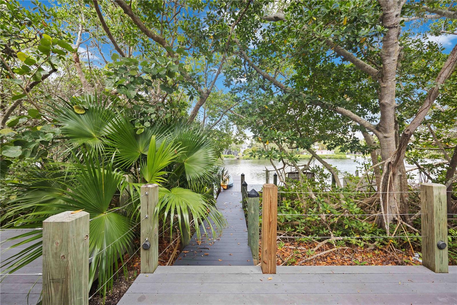 SANDERLING CLUB - Residential
